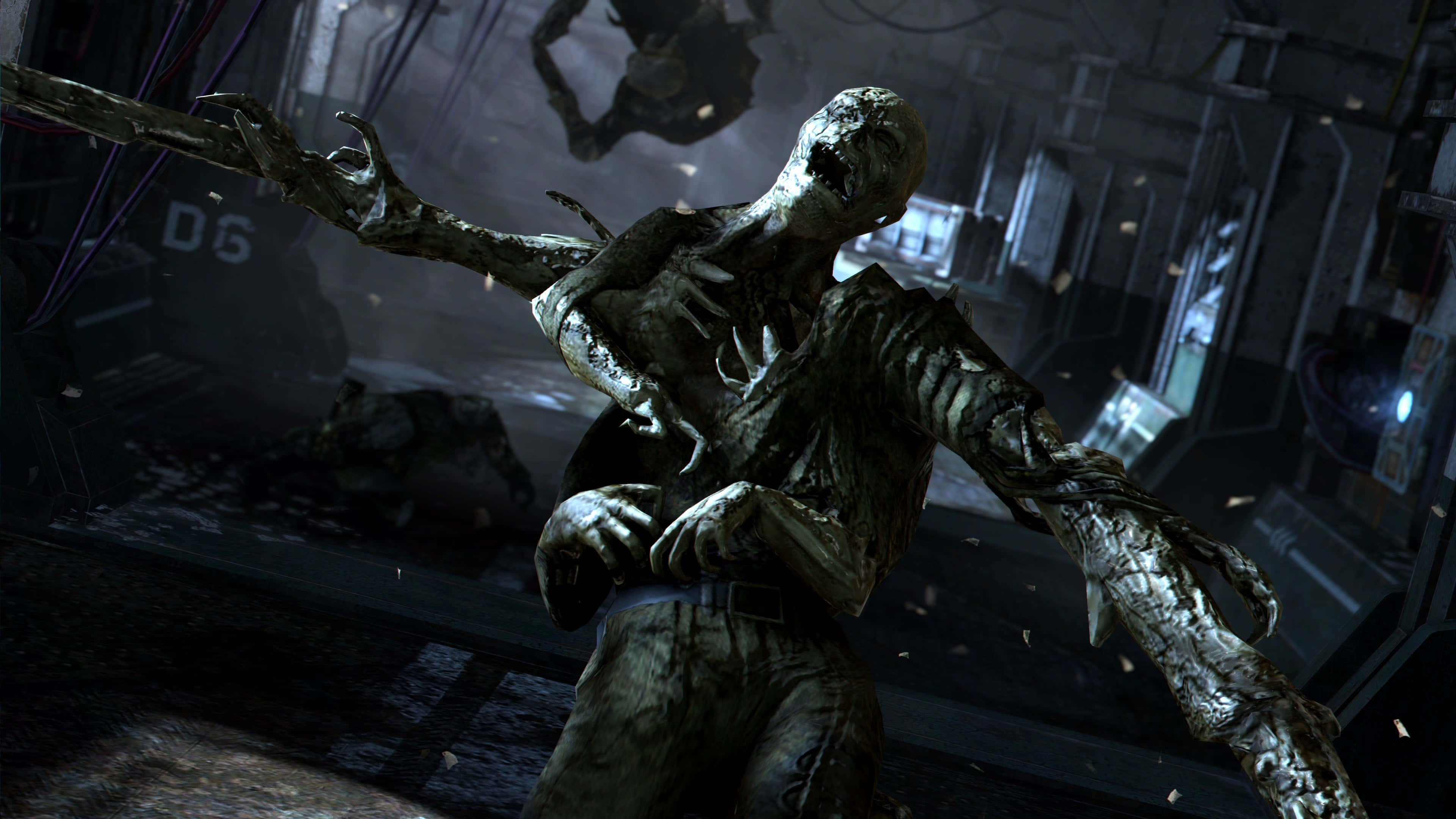 Dead Space 4K 桌布 壁紙 — 一個怪誕的殭屍，露出骨頭和腐爛的肉，在光線昏暗的工業設施中向前猛撲。