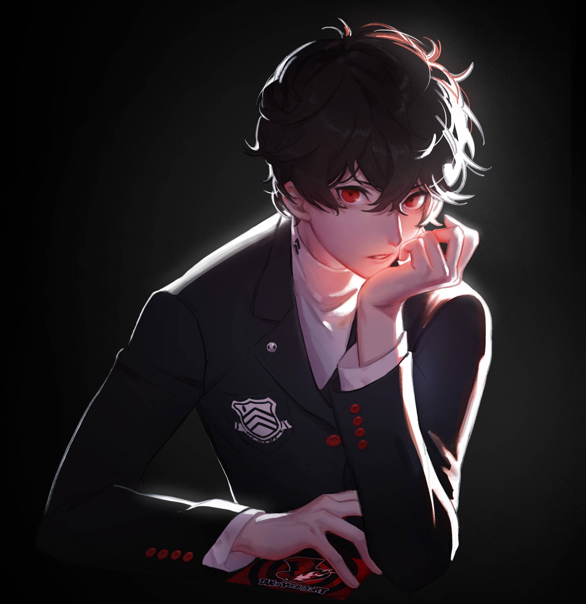 ren amamiya 桌布 壁紙 — 一個情緒化的動漫男孩，身穿黑色校服，紅眼睛，在黑暗背景中用手托著下巴。