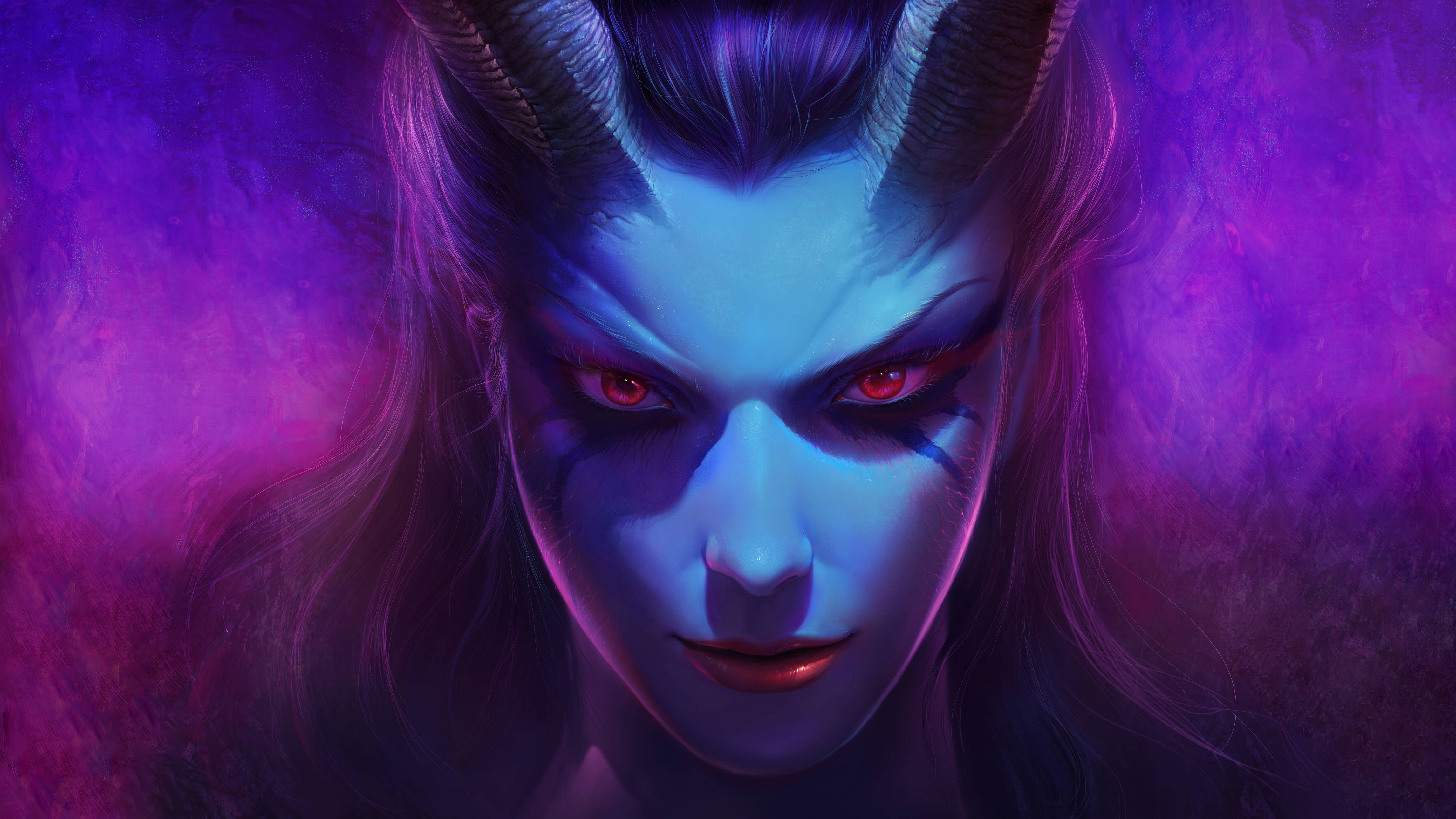 4K Gaming 桌布 壁紙 — 一個惡魔般的女人，有著發光的紅眼睛和角，在旋轉的紫色和藍色背景下強烈地凝視著。