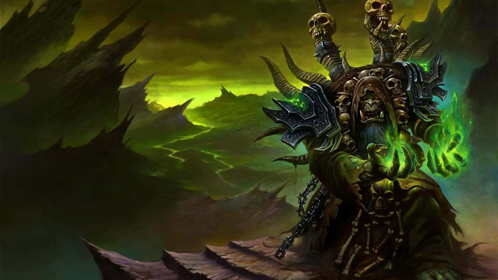 World Of Warcraft 1920x1080 桌布 壁紙 — 一個惡魔般的軍閥，身穿閃爍綠色魔法和骷髏裝飾的盔甲，矗立在鋸齒狀的黑暗山脈中，頭頂是毒綠色的天空。