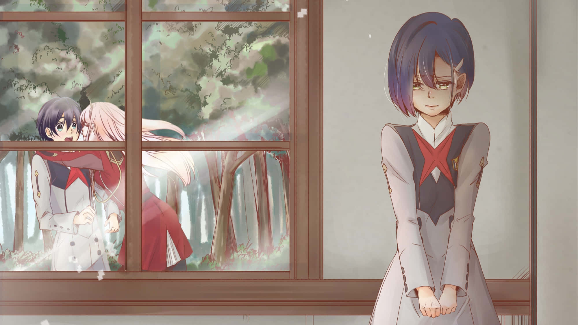DARLING in the FRANXX 桌布 壁紙 — 一個憂鬱的動漫女孩穿著校服站在室內，透過窗戶看著外面森林中兩個同學擁抱。