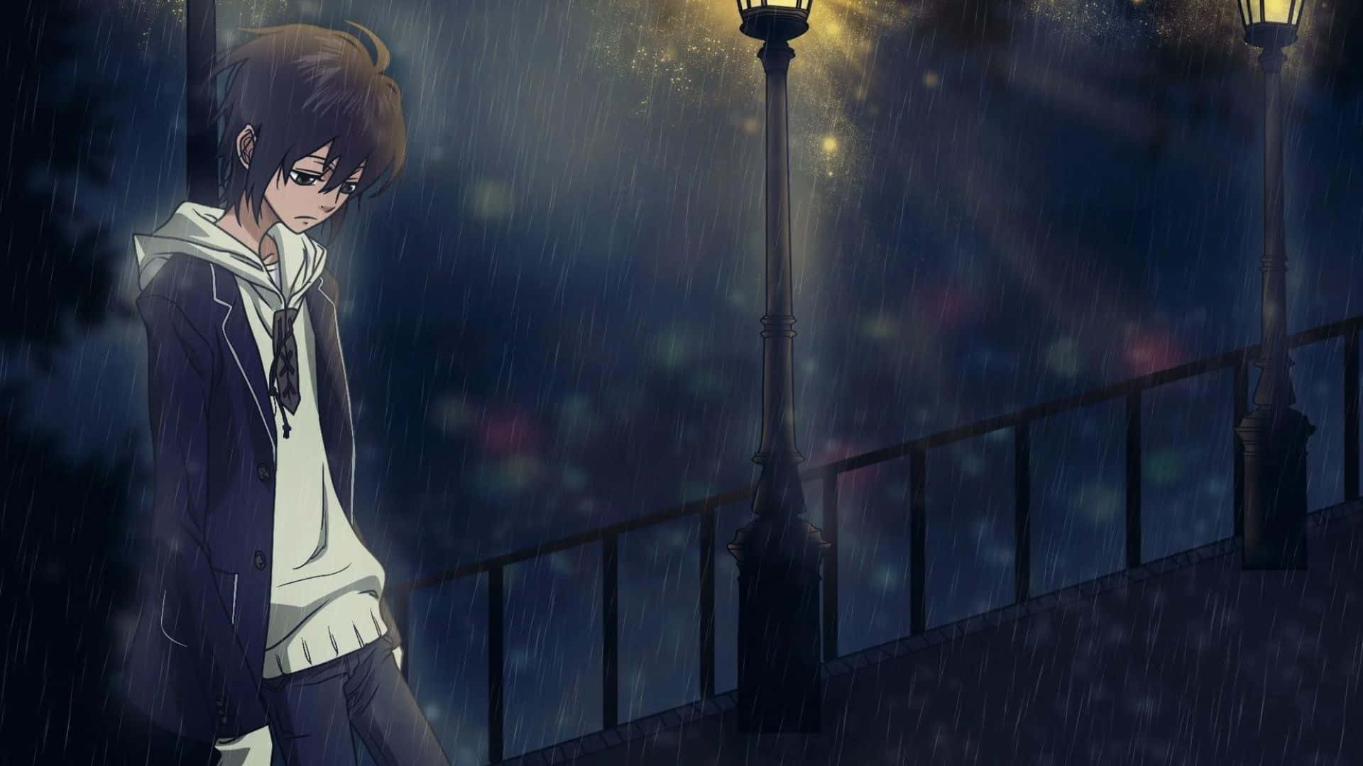 動漫 桌布 壁紙 — 一個憂鬱的動漫男孩穿著連帽衫，在雨夜的橋上獨自站在發光的街燈下。