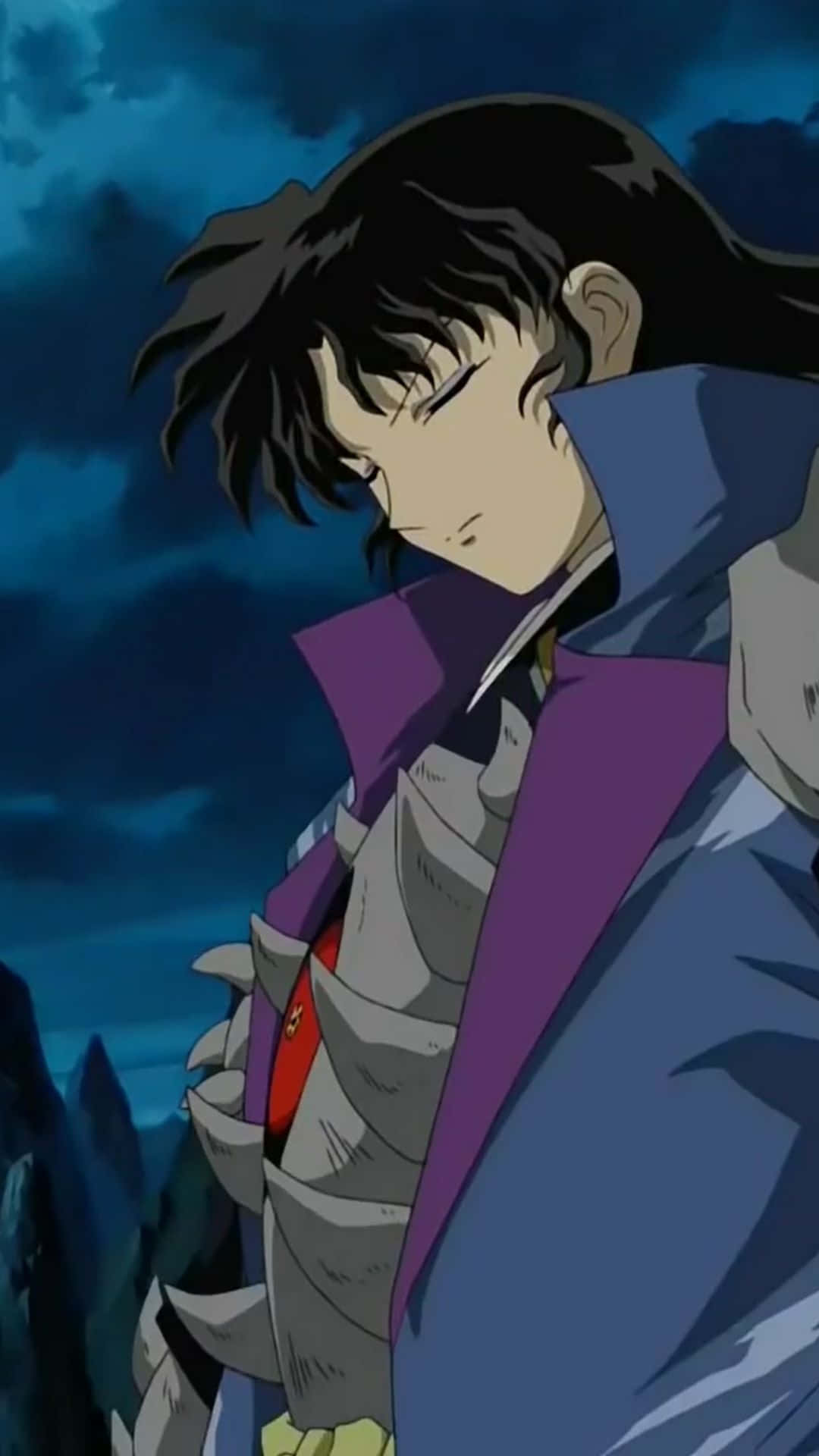 Naraku 桌布 壁紙 — 一個憂鬱的動漫角色，深色頭髮，穿著紫色外套，站在暴風雨的夜空下。