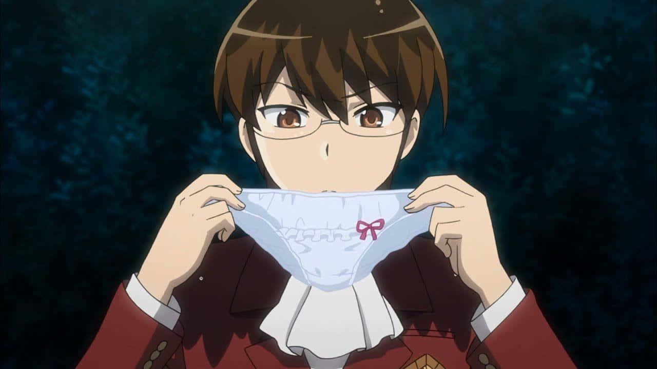 動漫男孩 桌布 壁紙 — 一個戴眼鏡的年輕動漫男孩，在黑暗的森林背景下舉起一條帶有紅色蝴蝶結的白色內褲。