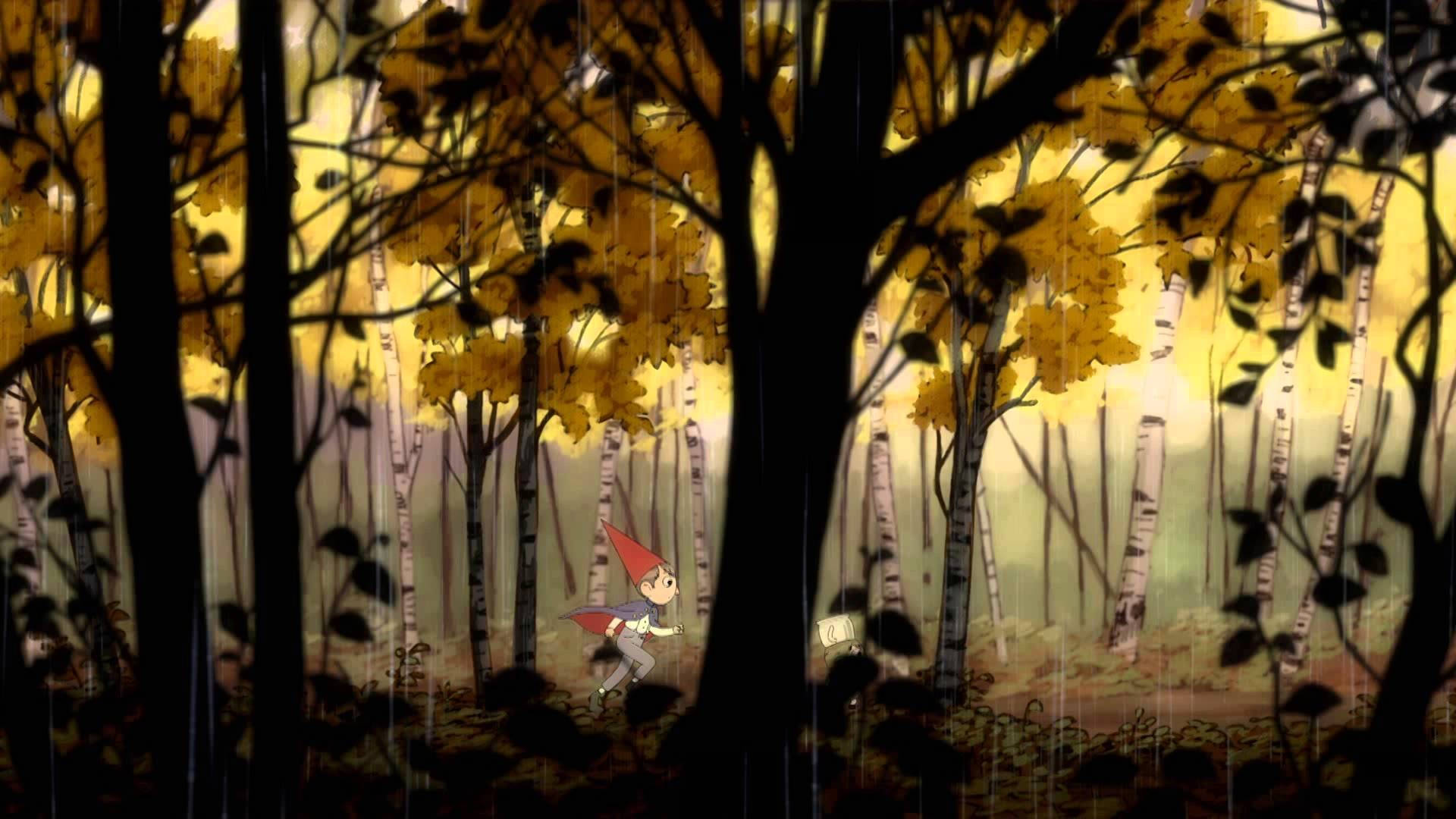 over the garden wall 桌布 壁紙 — 一個戴紅帽的小動畫人物在雨中的秋日森林中奔跑，周圍是金色的樺樹。