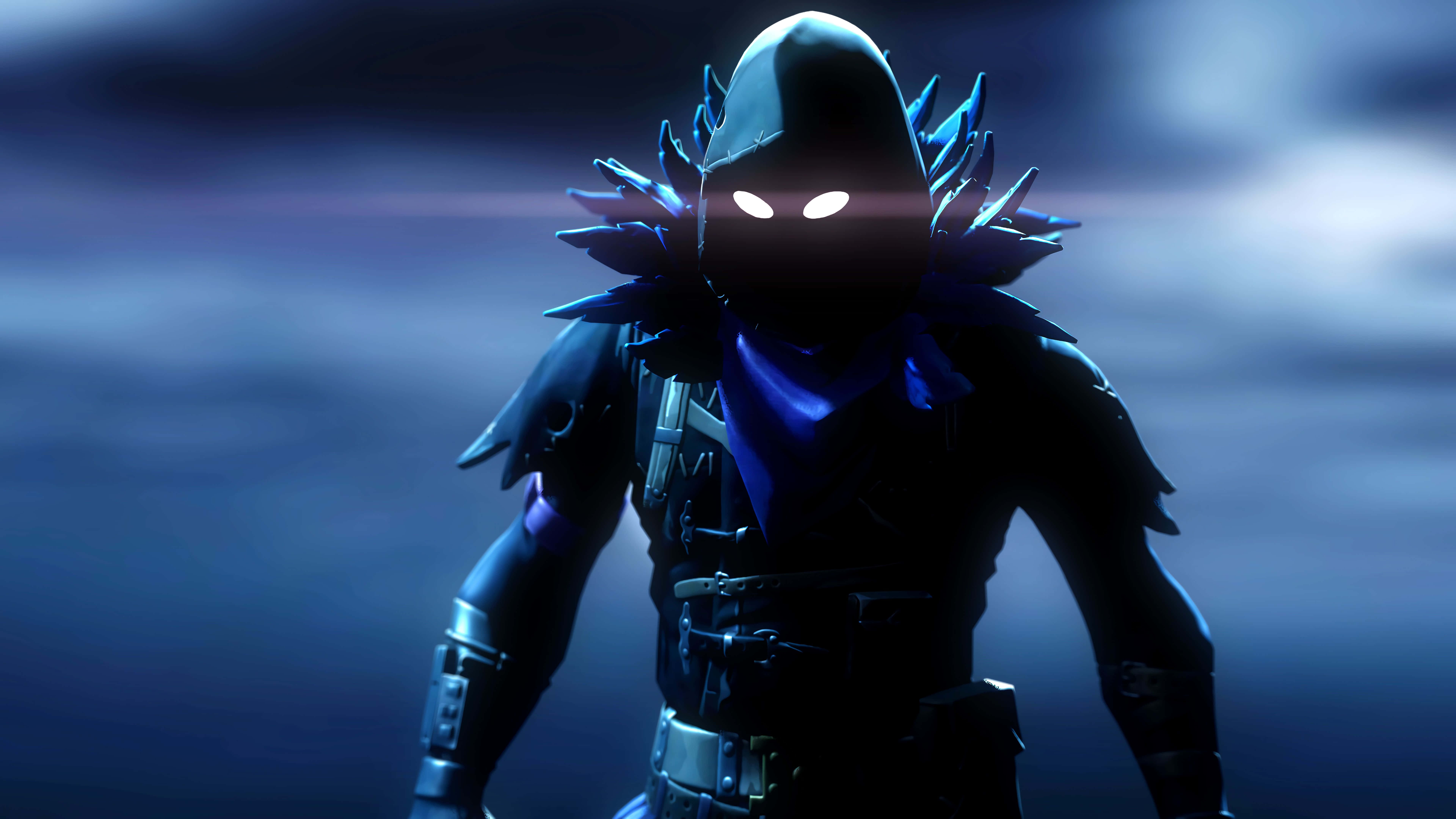 Raven Fortnite 桌布 壁紙 — 一個戴著兜帽的威脅人物，有著發光的白色眼睛和帶刺的藍色領子，站在深藍色的迷霧環境中。