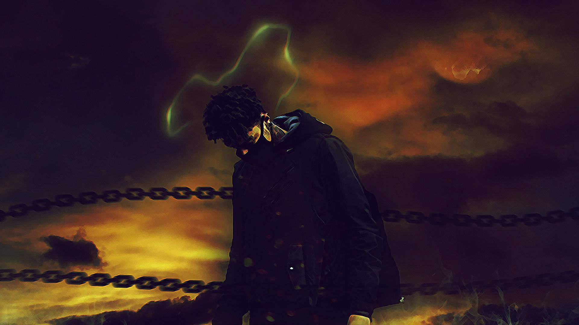 Scarlxrd 桌布 壁紙 — 一個戴著兜帽的身影被鎖鏈鎖住，背景是熾熱的日落天空，上方有發光的綠色能量噼啪作響。
