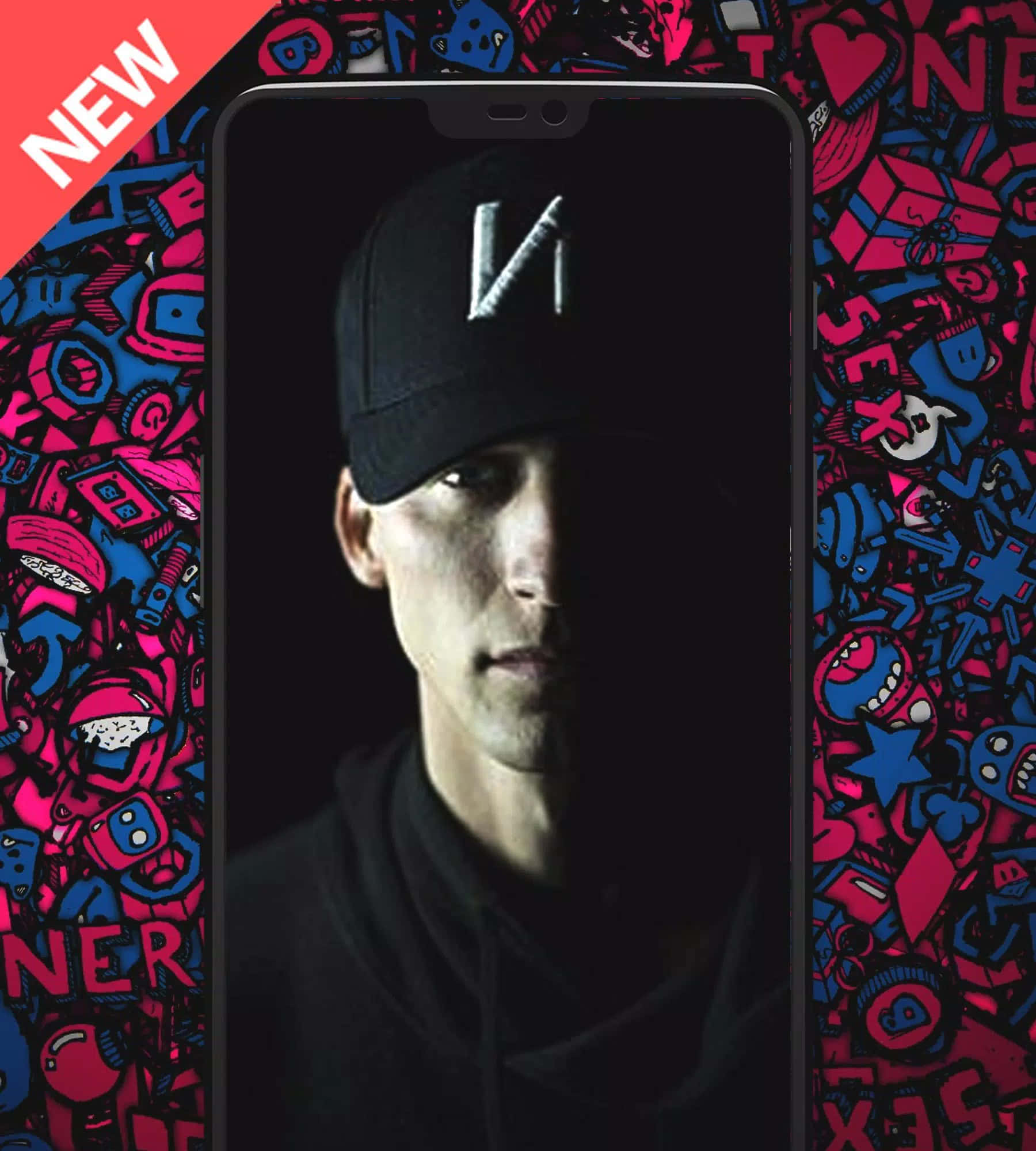 Nf Rapper 桌布 壁紙 — 一個戴著帶有白色標誌的黑色帽子的男人，在混亂的粉紅色和藍色塗鴉風格背景前，從智慧型手機螢幕上強烈地凝視。