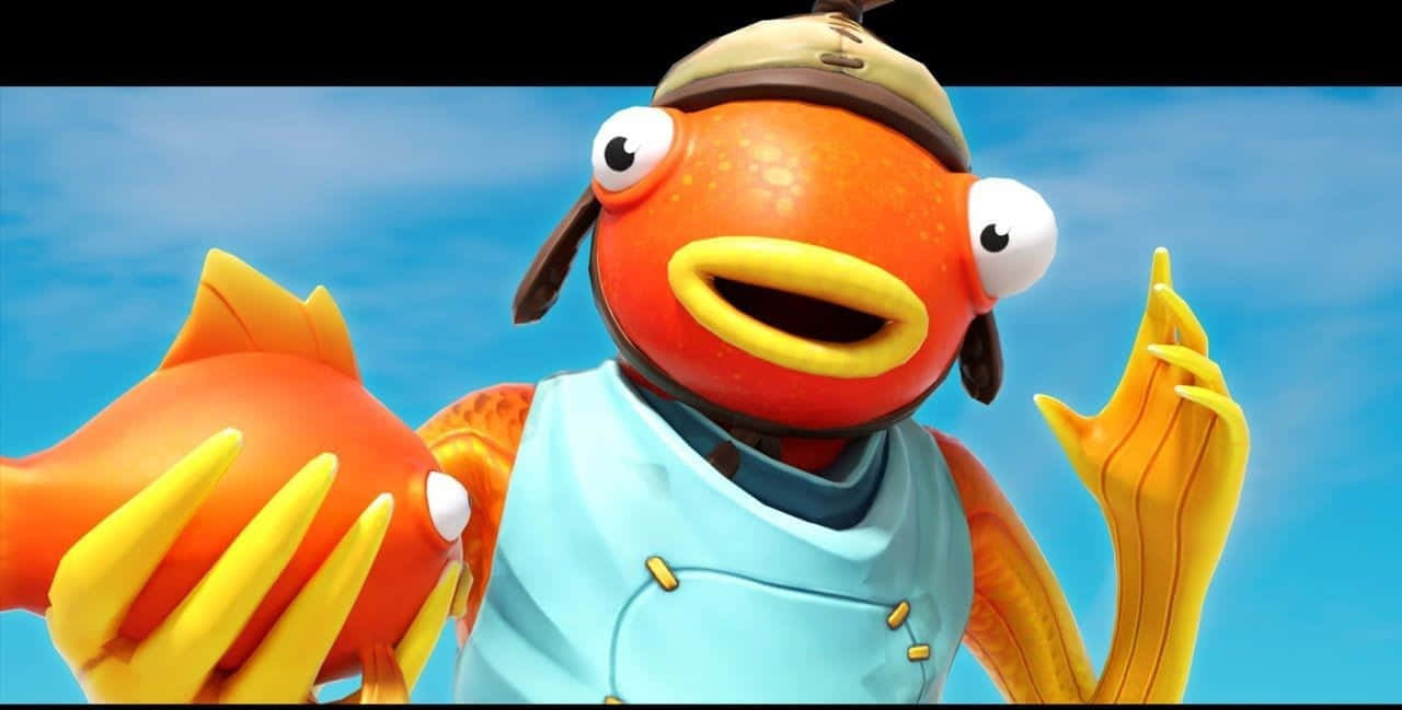 魚 桌布 壁紙 — 一個戴著帽子和背心的開心卡通魚角色，在明亮的藍天下抱著另一條魚。