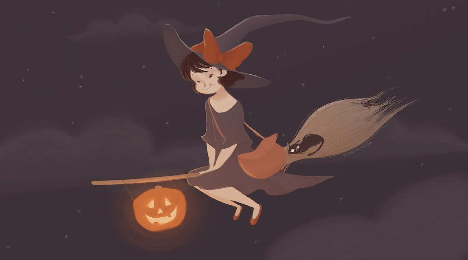Witch Hats 桌布 壁紙 — 一個戴著棕色帽子的可愛女巫騎著掃帚，在星空下拿著發光的傑克南瓜燈飛行。