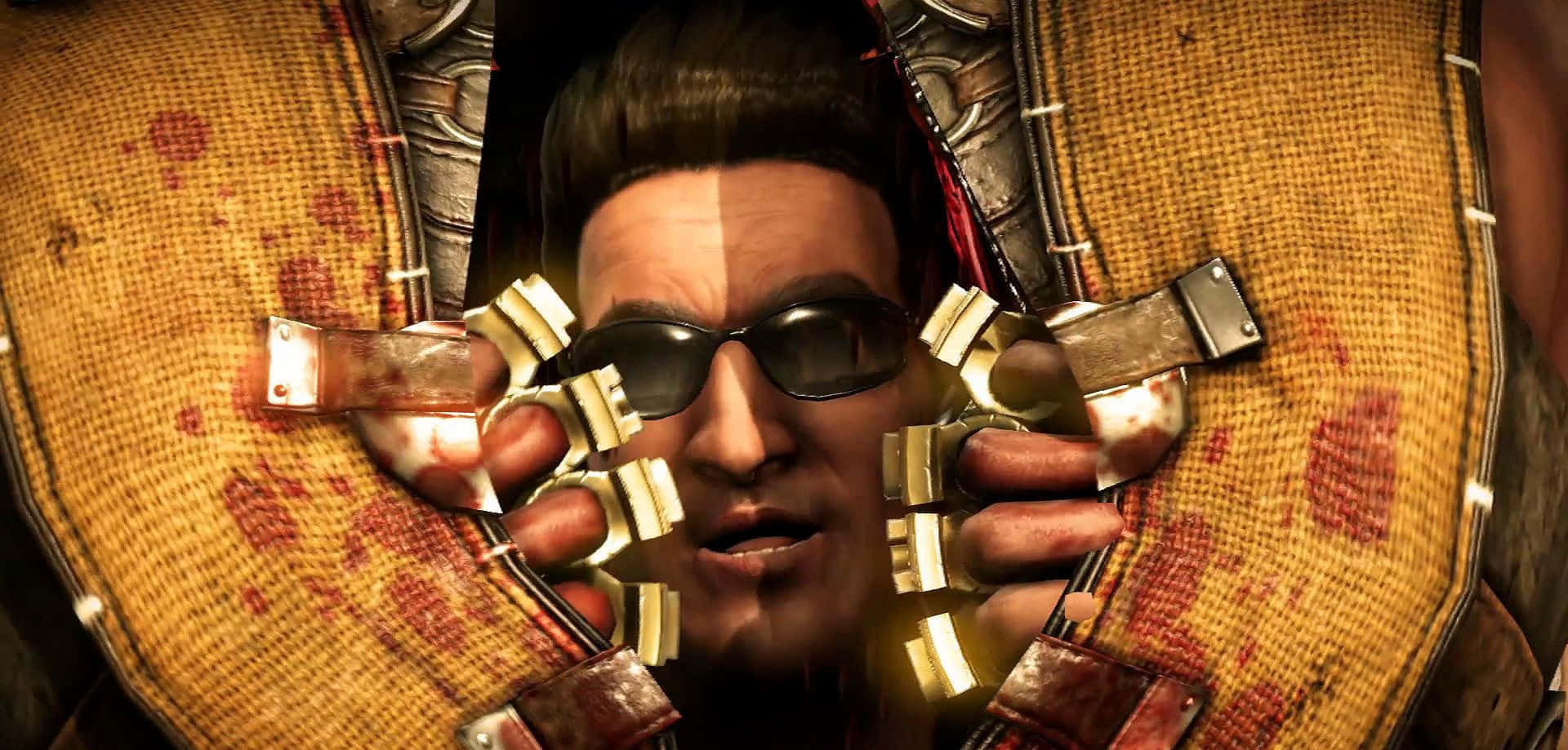 Mortal Kombat Fatality 桌布 壁紙 — 一個戴著深色太陽眼鏡、臉部分裂的男人，透過一個帶有金屬扣的血跡斑斑的紋理布料屏障窺視。