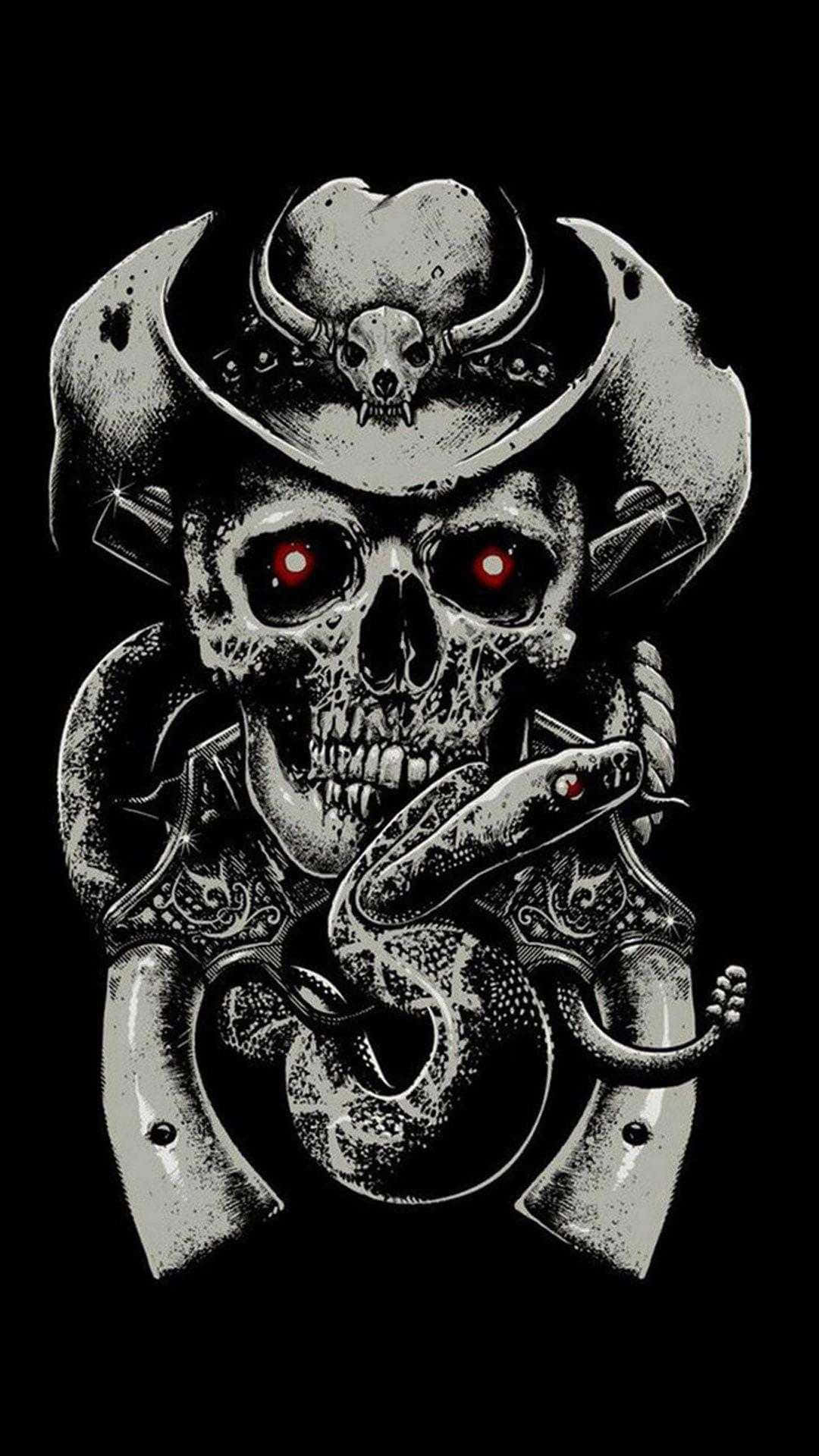 Evil Skull 桌布 壁紙 — 一個戴著牛仔帽、眼睛發出紅光的可怕骷髏頭，在黑色背景前，雙手各持一把華麗手槍，中間纏著一條盤繞的蛇。