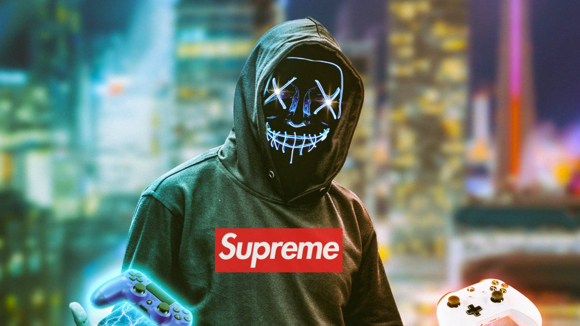 Cool Supreme 桌布 壁紙 — 一個戴著發光骷髏面具的兜帽人物，在夜晚霓虹燈光下的城市景觀中手持遊戲控制器。