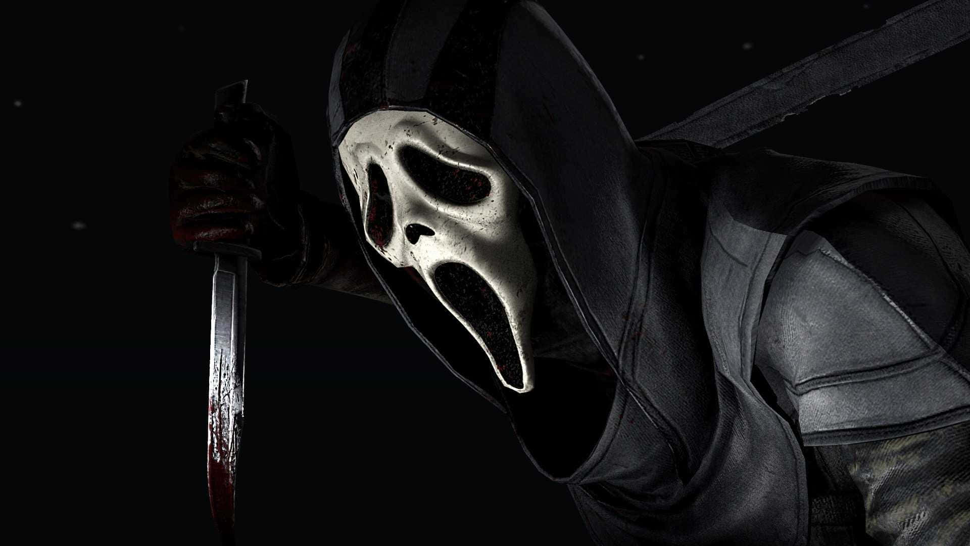 horror villains 桌布 壁紙 — 一個戴著白色尖叫面具的威脅性兜帽人物，在星光點點的黑色虛空中握著一把血淋淋的刀。