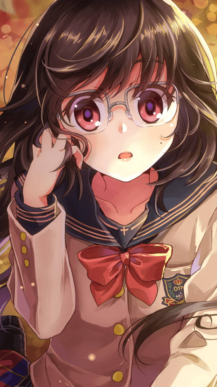 動漫女孩 桌布 壁紙 — 一個戴著眼鏡和紅色蝴蝶結的水手服動畫女孩，睜著閃閃發亮的眼睛向前凝視。