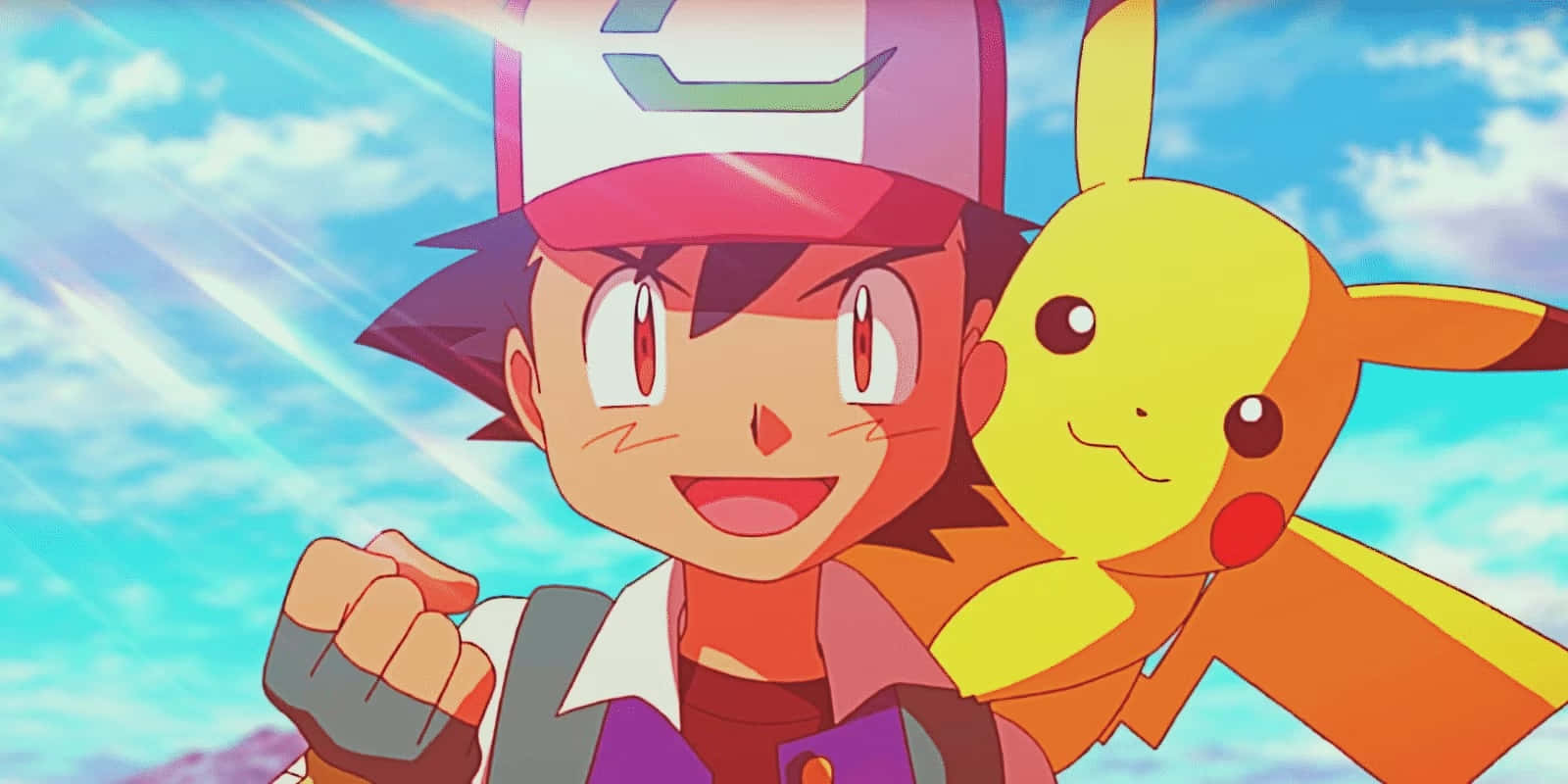Pokemon League 桌布 壁紙 — 一個戴著紅白帽子的開朗動畫男孩站在他的黃色電屬性寶可夢皮卡丘旁邊，背景是明亮的藍天和陽光。