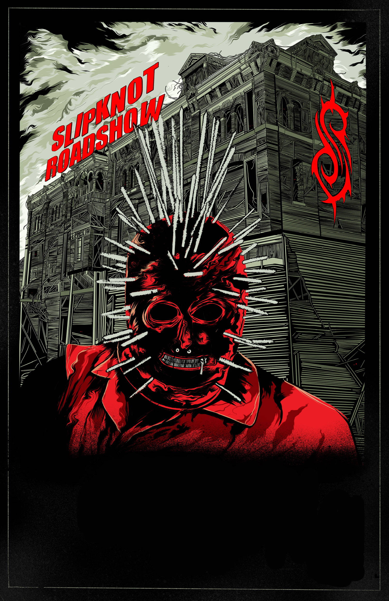 craig jones 桌布 壁紙 — 一個戴著紅色面具、帶有尖刺的威脅性人物從風暴天空下破舊的建築物中爆發出來。