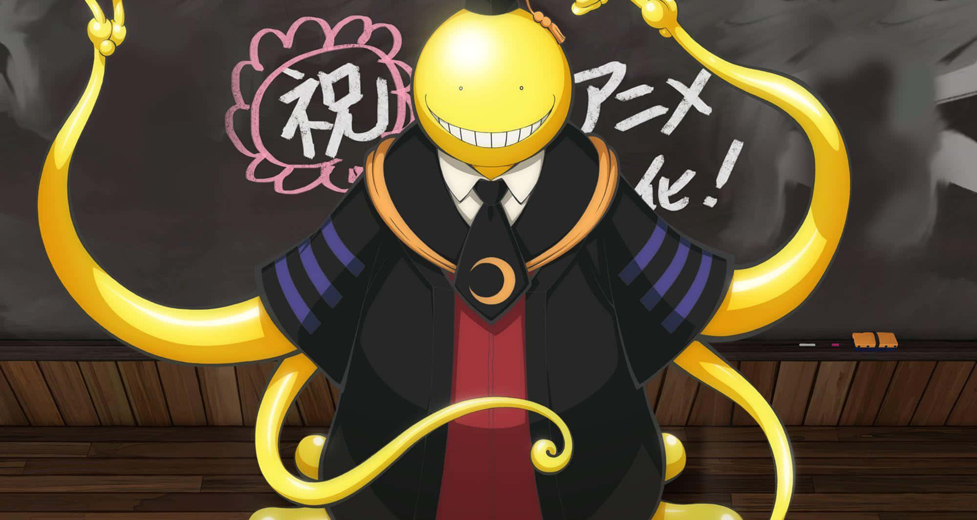 暗殺教室 桌布 壁紙 — 一個戴著黃色面具、長著長觸手、穿著校服的開朗動漫角色，站在寫有慶祝日語文字的黑板前。