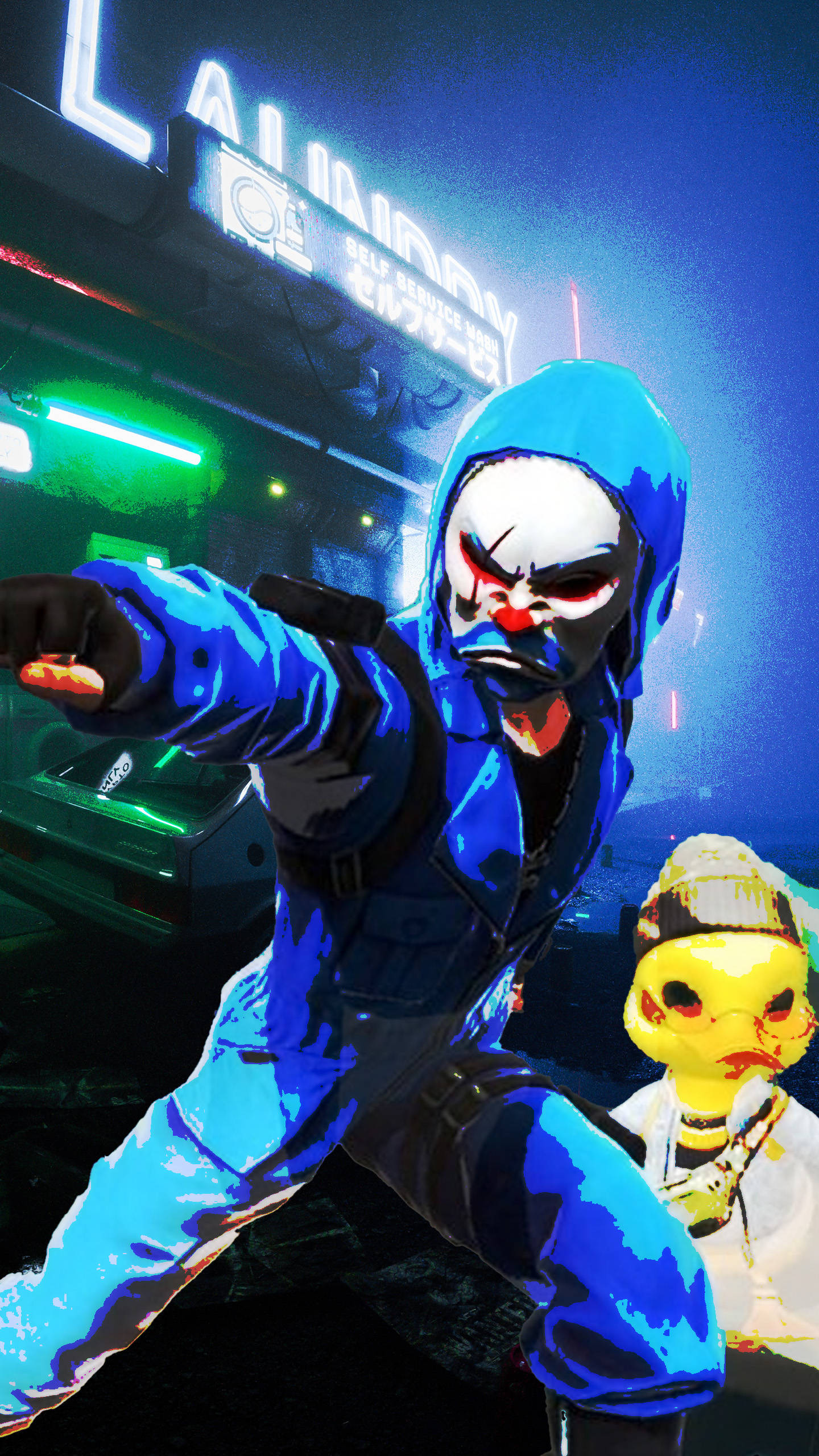 free fire bundle 桌布 壁紙 — 一個戴面具的藍衣人物在霓虹燈照亮的城市小巷中，與發光招牌下的一個黃色鴨頭角色對峙。