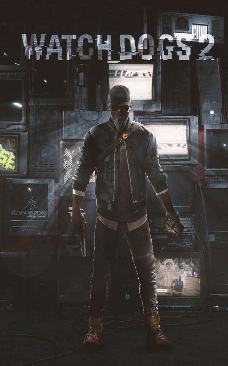 電玩遊戲 桌布 壁紙 — 一個戴面具的黑客穿著皮夾克，挑釁地站在一個黑暗充滿科技的房間，有發光螢幕和上方的Watch Dogs 2標誌。