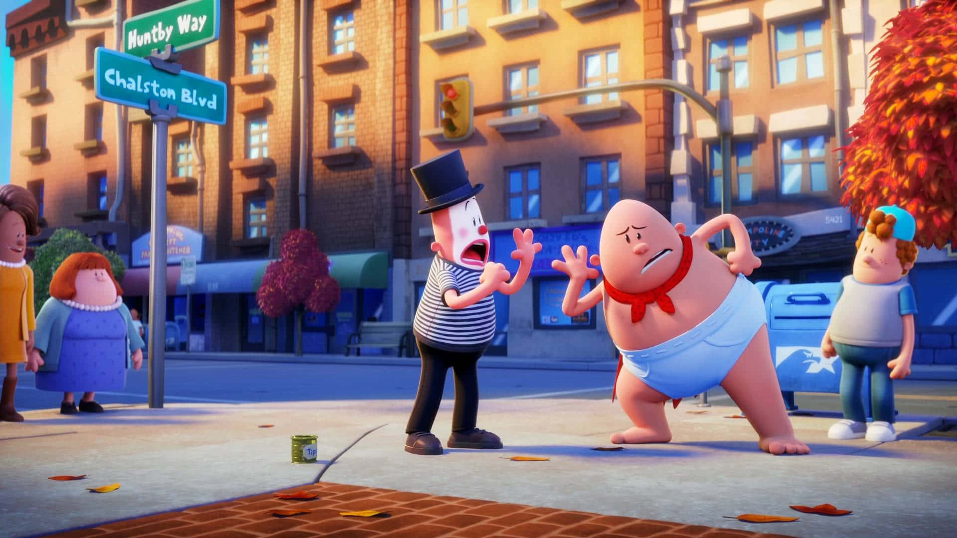 Animated 桌布 壁紙 — 一個戴高帽的卡通小丑在有秋葉的城市街道上對一個穿尿布的大禿頭男人大叫。