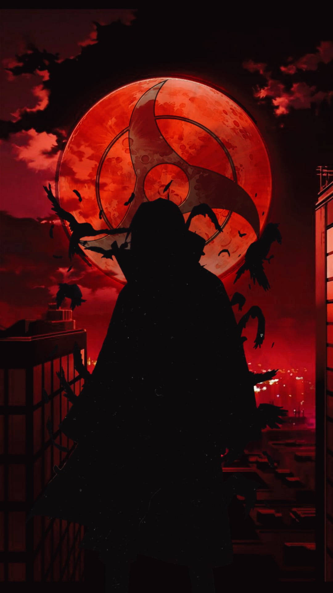 akatsuki itachi 桌布 壁紙 — 一個披著斗篷的人物剪影站在巨大的紅月前，月亮上有寫輪眼符號，烏鴉在血紅色的天空中飛翔。