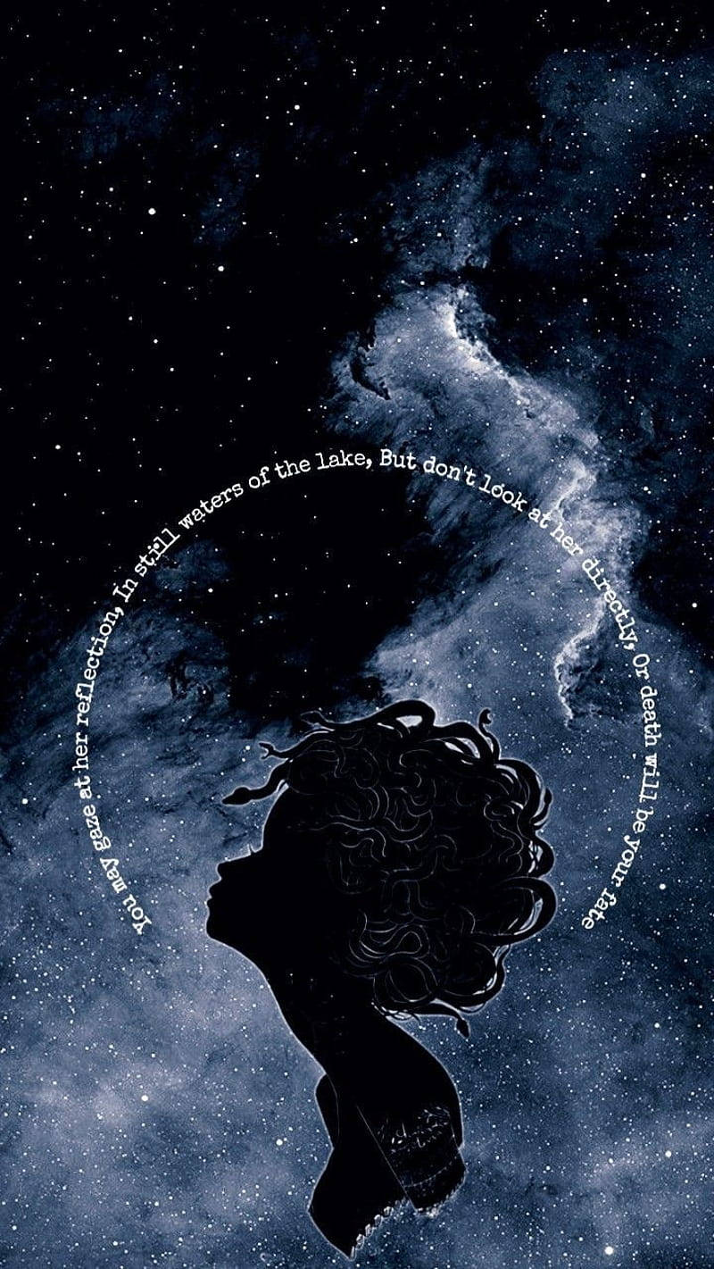 Starry Sky 桌布 壁紙 — 一個捲髮女性的剪影，仰望佈滿漩渦星雲的星空宇宙。