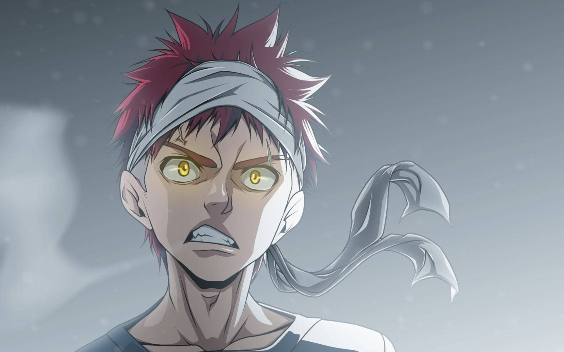 food wars shokugeki no soma 桌布 壁紙 — 一個擁有尖刺紅髮和發光黃色眼睛的動漫角色，在雪白的灰色背景前強烈凝視。