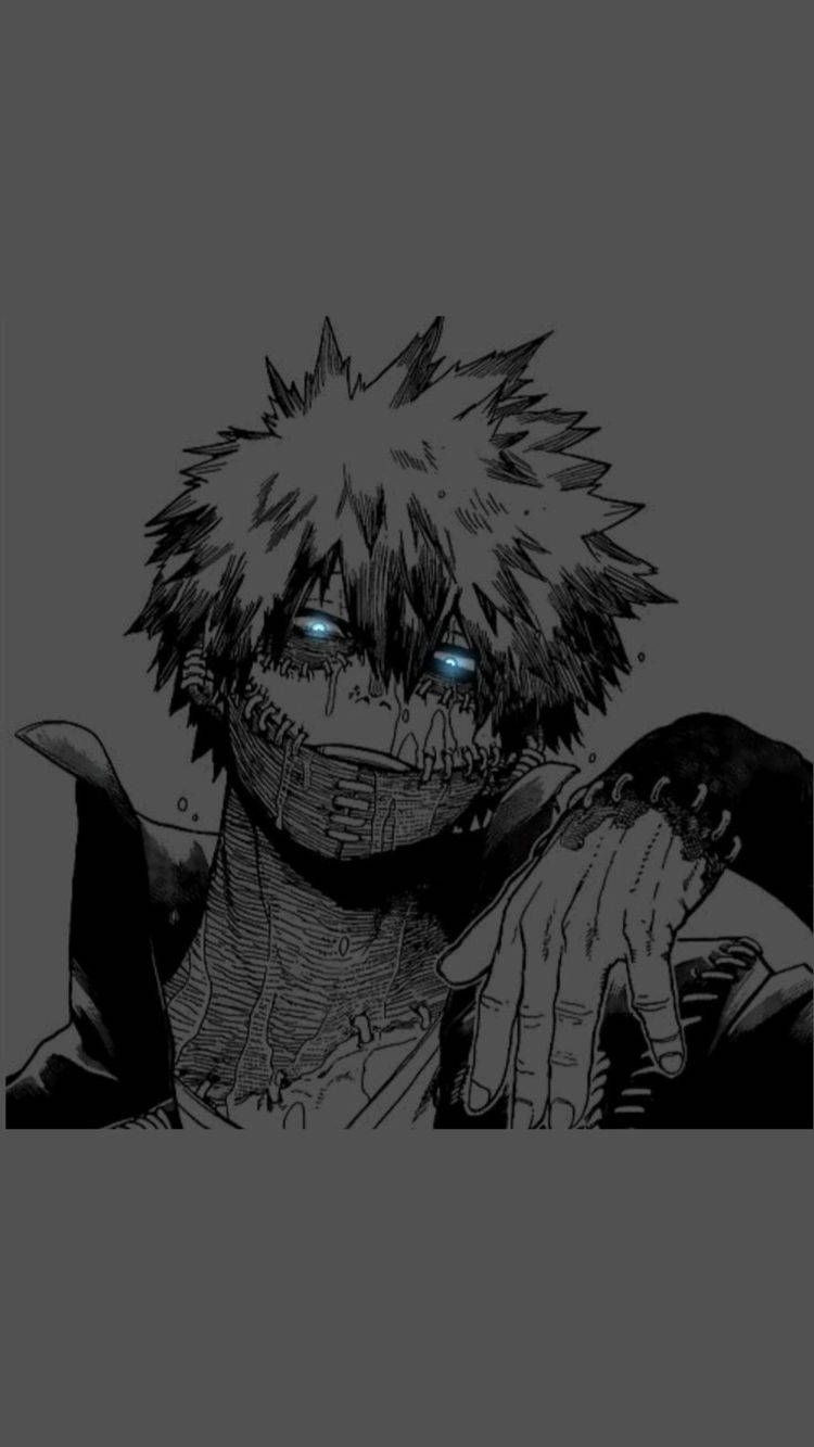 Crazy Anime Boy 桌布 壁紙 — 一個擁有尖刺頭髮、發光藍色眼睛和縫合嘴巴的動漫角色，在深灰色背景下強烈凝視。