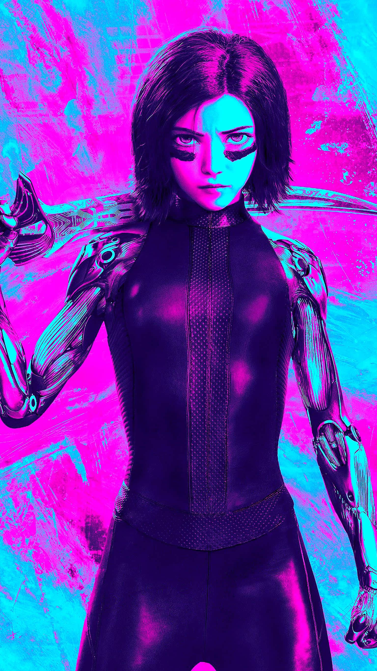 Alita Battle Angel 桌布 壁紙 — 一個擁有發光機械臂和刀刃的賽博龐克戰士，站在充滿活力的粉紅色和青色抽象背景前。