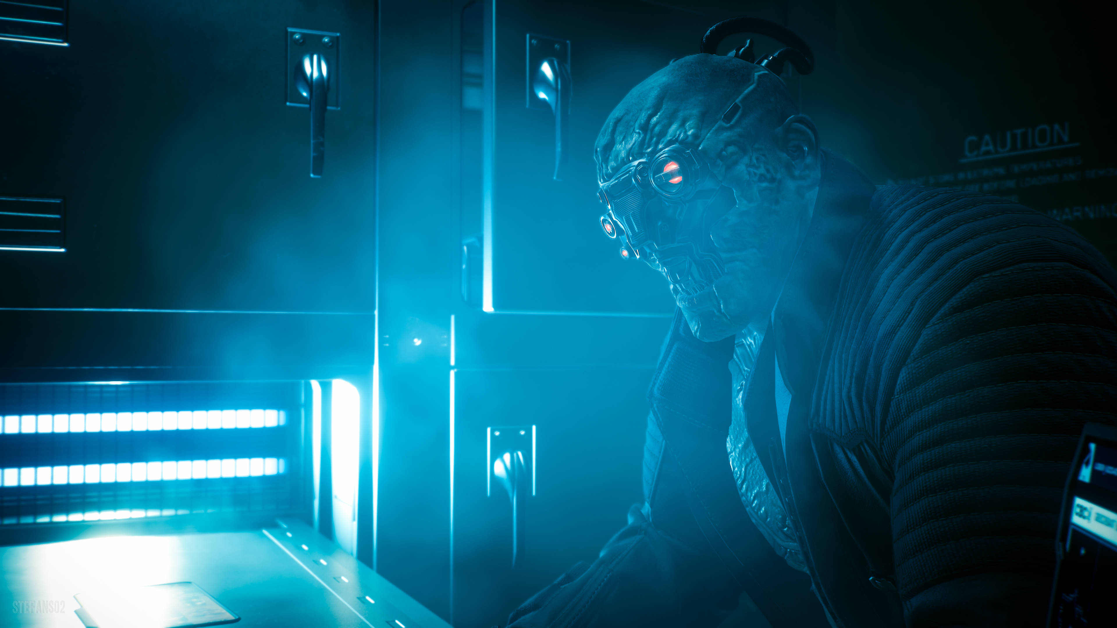 Cyberpunk Desktop 桌布 壁紙 — 一個擁有發光紅眼的機械人蹲在一個昏暗藍色燈光的伺服器房內，房間充滿嗡嗡作響的設備。