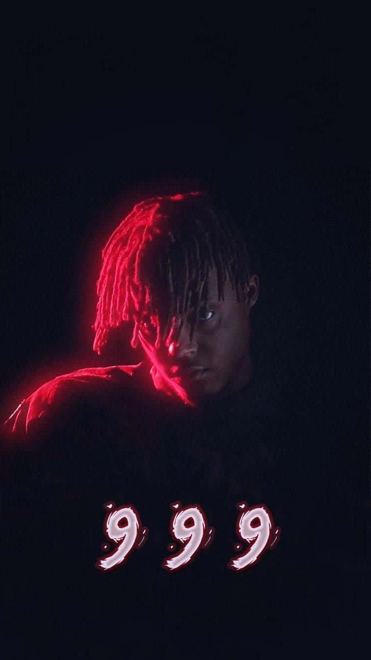 Rappers 桌布 壁紙 — 一個擁有發光紅色辮子的人，在黑色背景上強烈凝視，下方有發光的紅色數字999。