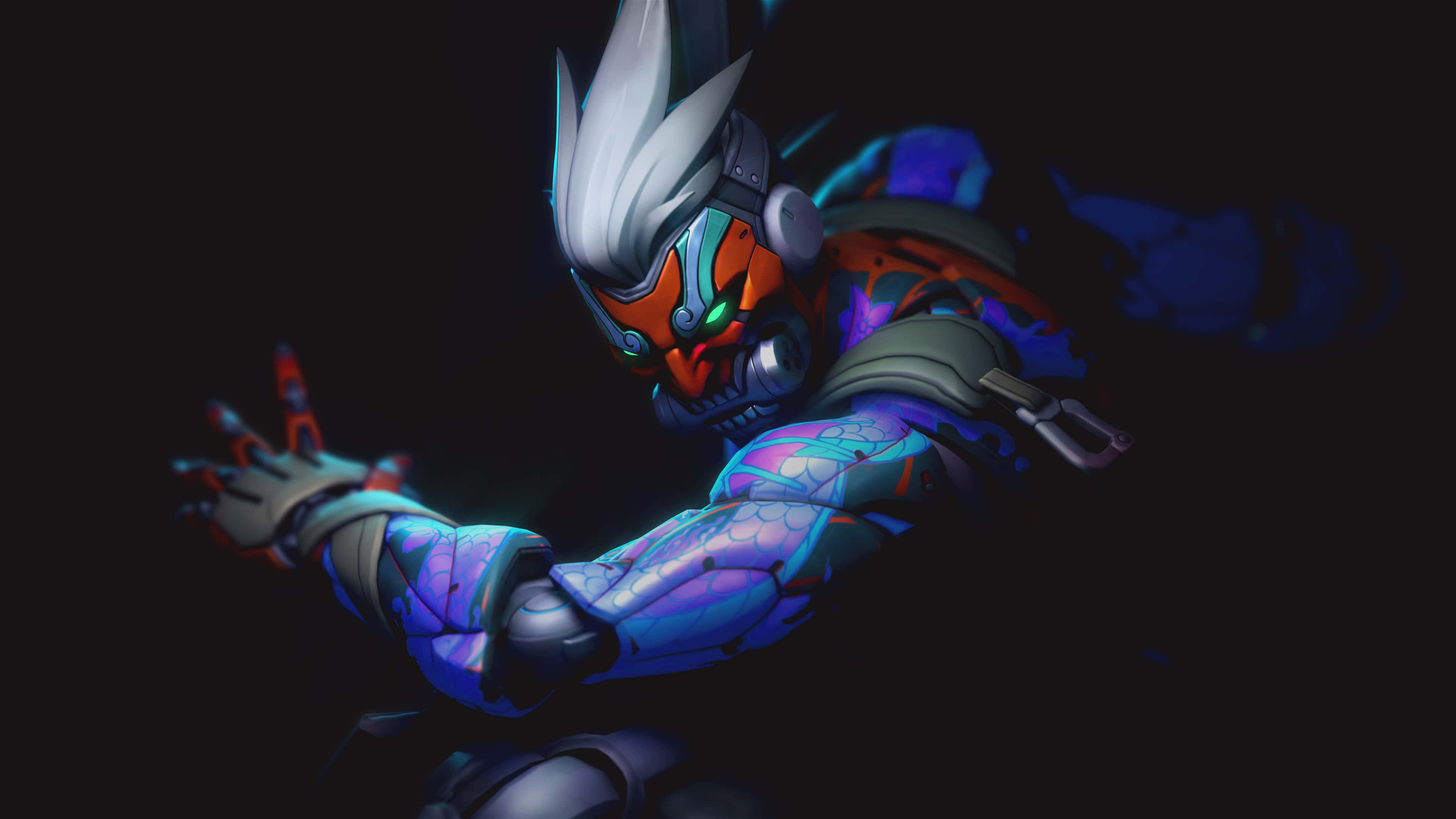 Genji 4K 桌布 壁紙 — 一個擁有發光綠色眼睛和鮮豔藍色盔甲的網路戰士在黑暗背景下向前衝刺。