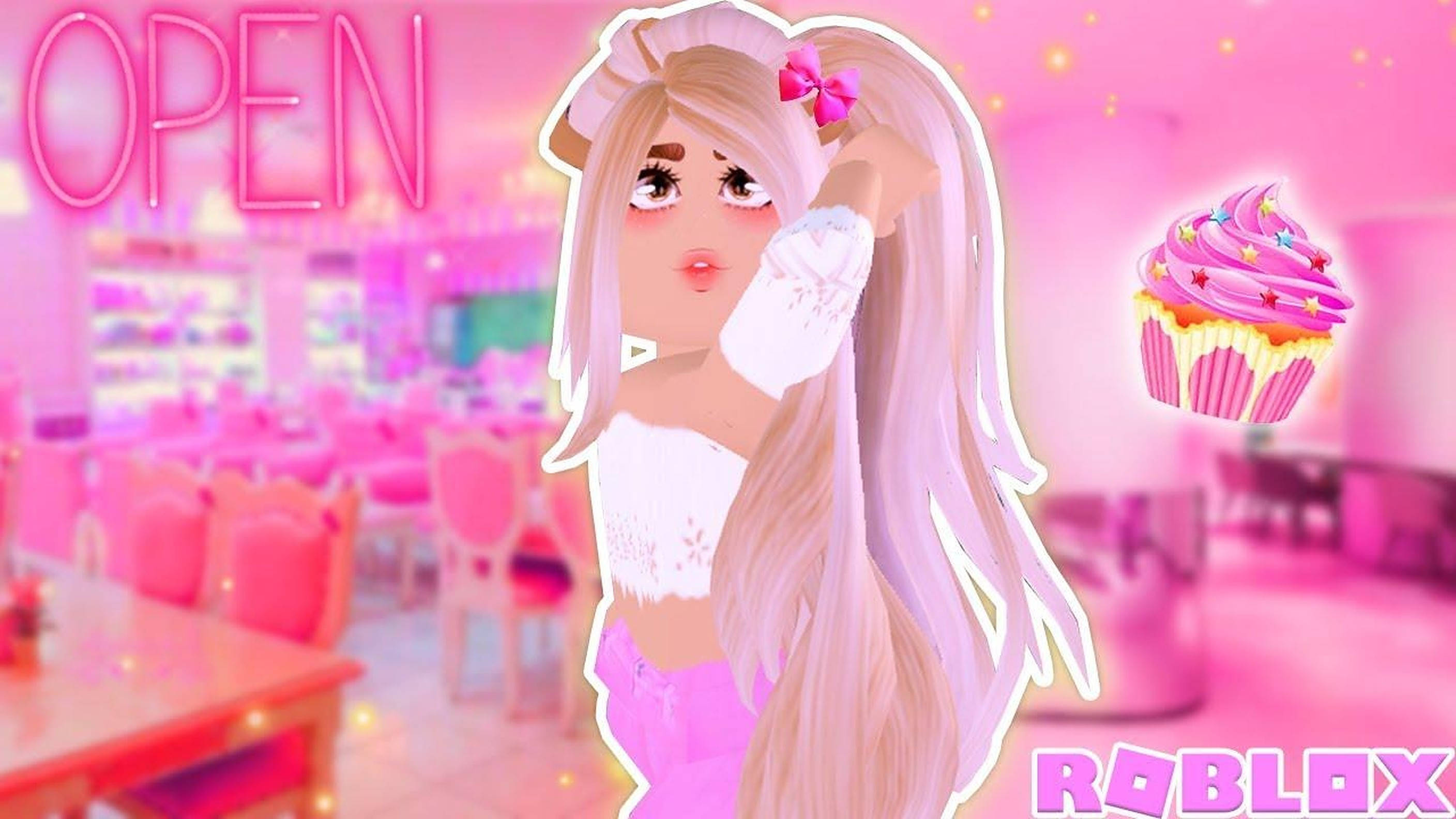 Roblox 女孩 桌布 壁紙 — 一個擁有金色長髮和粉紅色蝴蝶結的Roblox虛擬角色，站在一個發光的粉紅色麵包店裡，附近漂浮著一個巨大的杯子蛋糕。