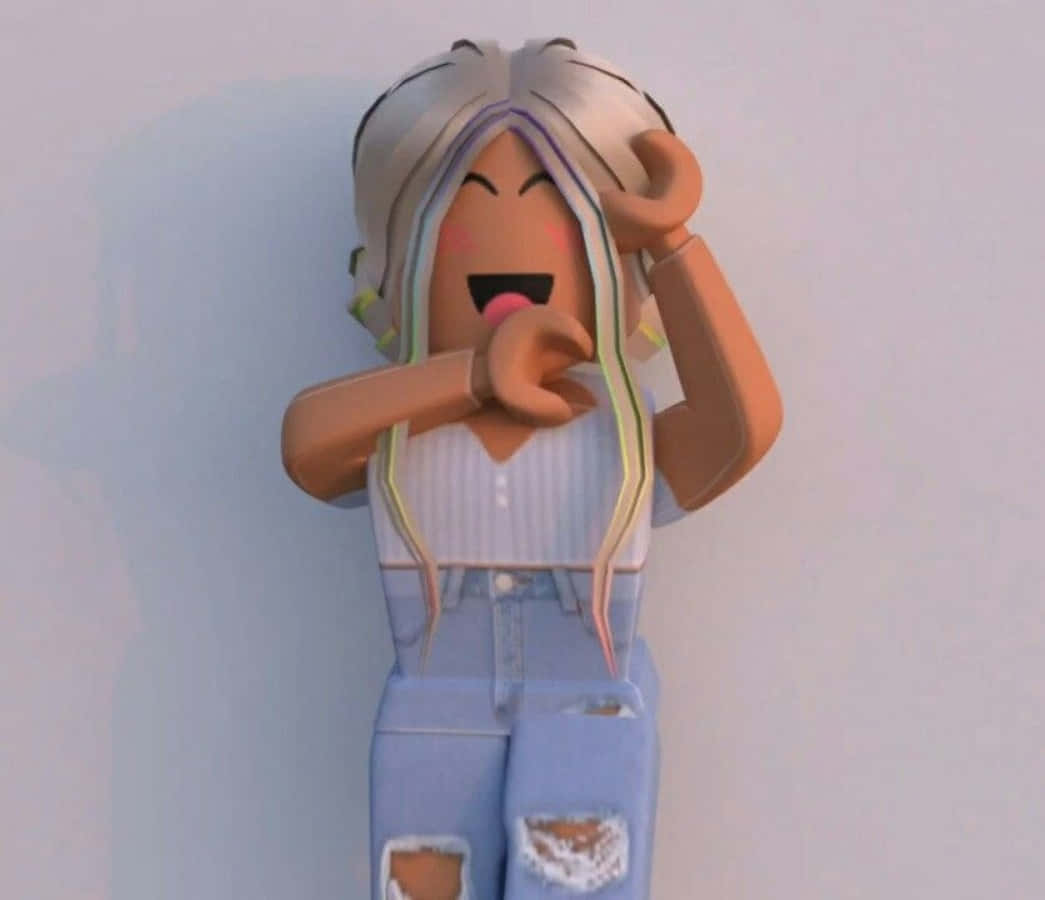 Aesthetic Roblox 桌布 壁紙 — 一個擁有銀色頭髮和破洞牛仔褲的Roblox虛擬角色，對著素色牆壁開懷大笑。