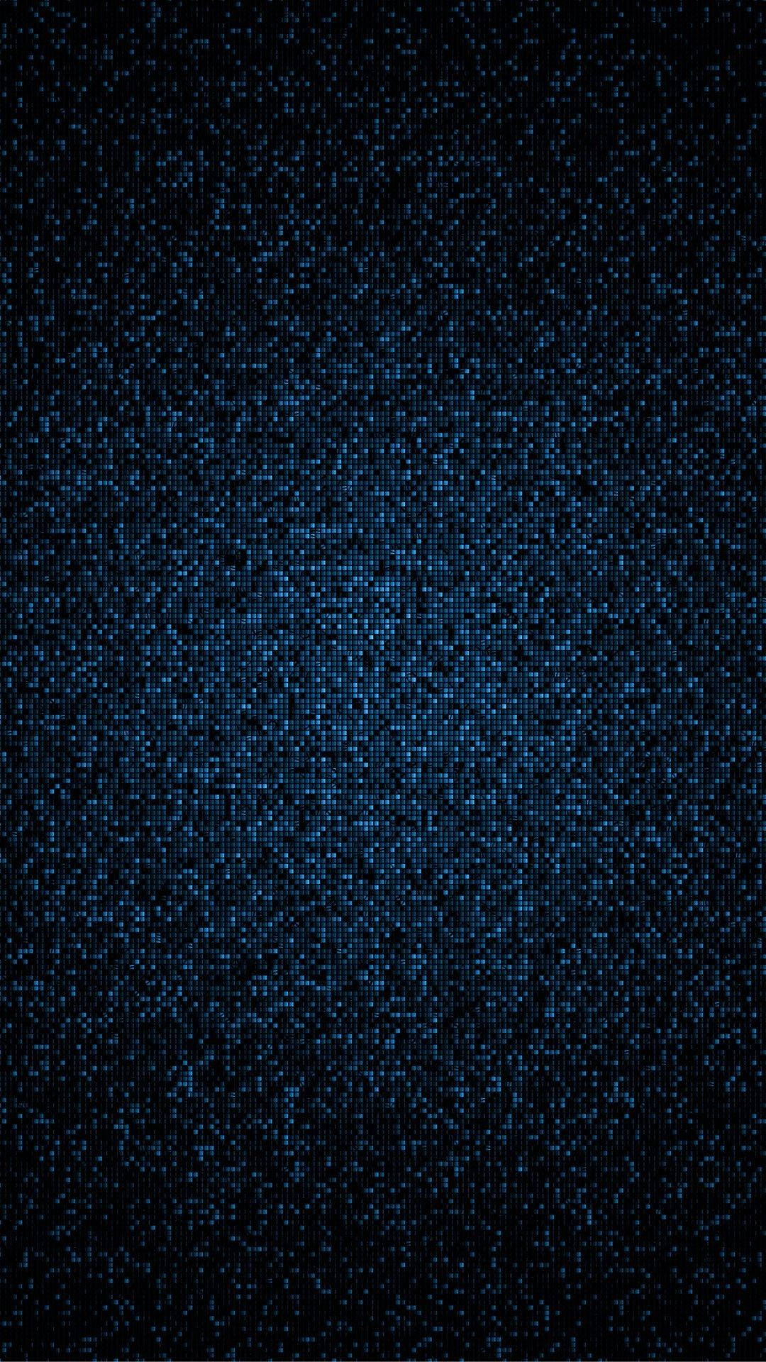 Dark Blue iPhone 桌布 壁紙 — 一個數位抽象圖案，由發光的藍色像素在深色背景上逐漸淡出至黑色。