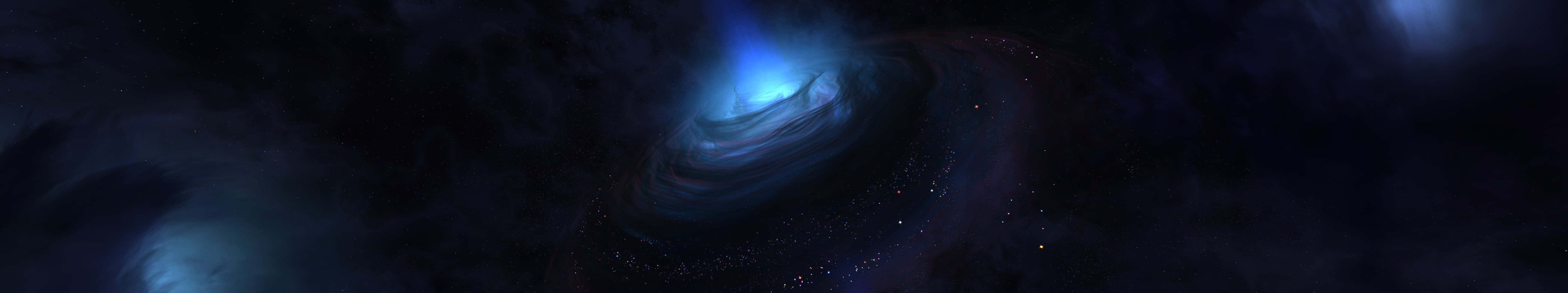 Dark Triple Monitor 桌布 壁紙 — 一個旋轉的宇宙星雲在黑暗的星空虛空中散發出鮮豔的藍色和紫色色調。
