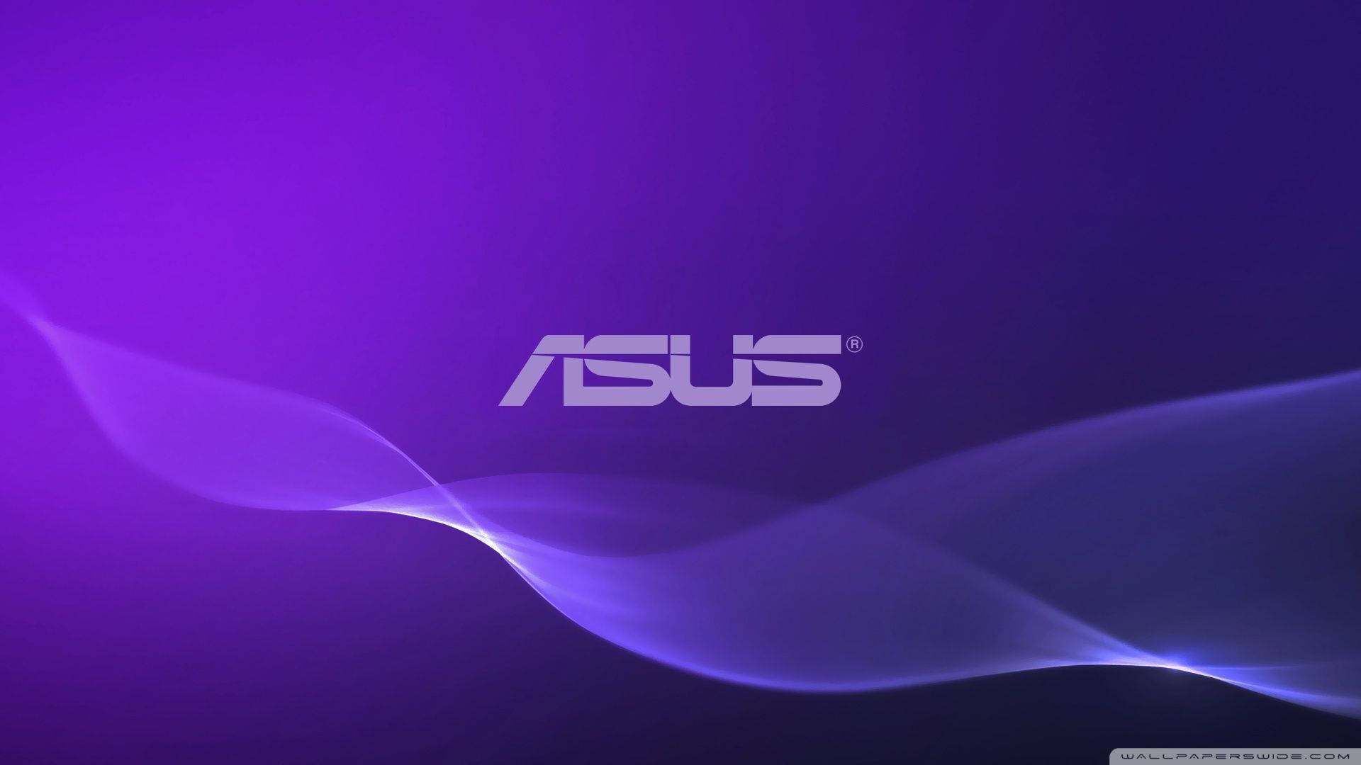 ASUS 桌布 壁紙 — 一個時尚的ASUS標誌在漸變紫色背景上閃爍銀光，伴隨著流動的光波。