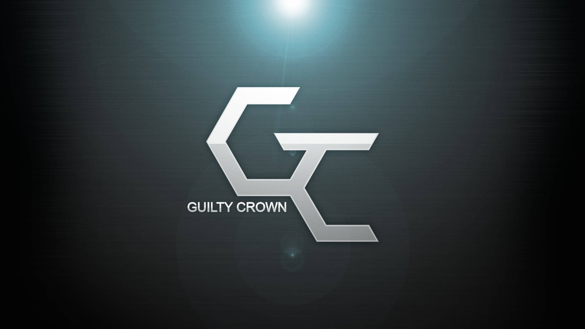 guilty 桌布 壁紙 — 一個時尚的銀色風格化GC標誌在聚光燈下發光，背景是帶有鏡頭光暈的深色紋理背景。