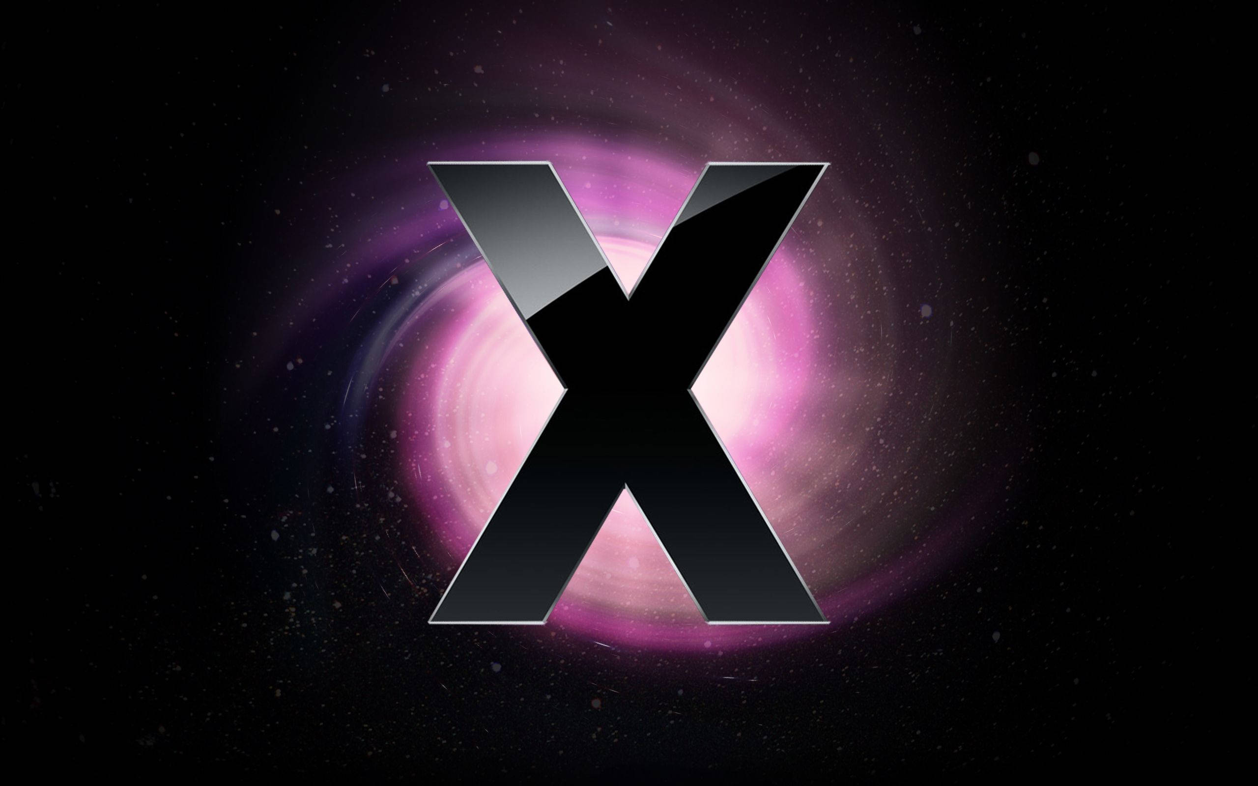 X 桌布 壁紙 — 一個時尚的黑色字母X，帶有金屬光澤，漂浮在一個旋轉的紫色星系前，背景是星光點點的黑色虛空。