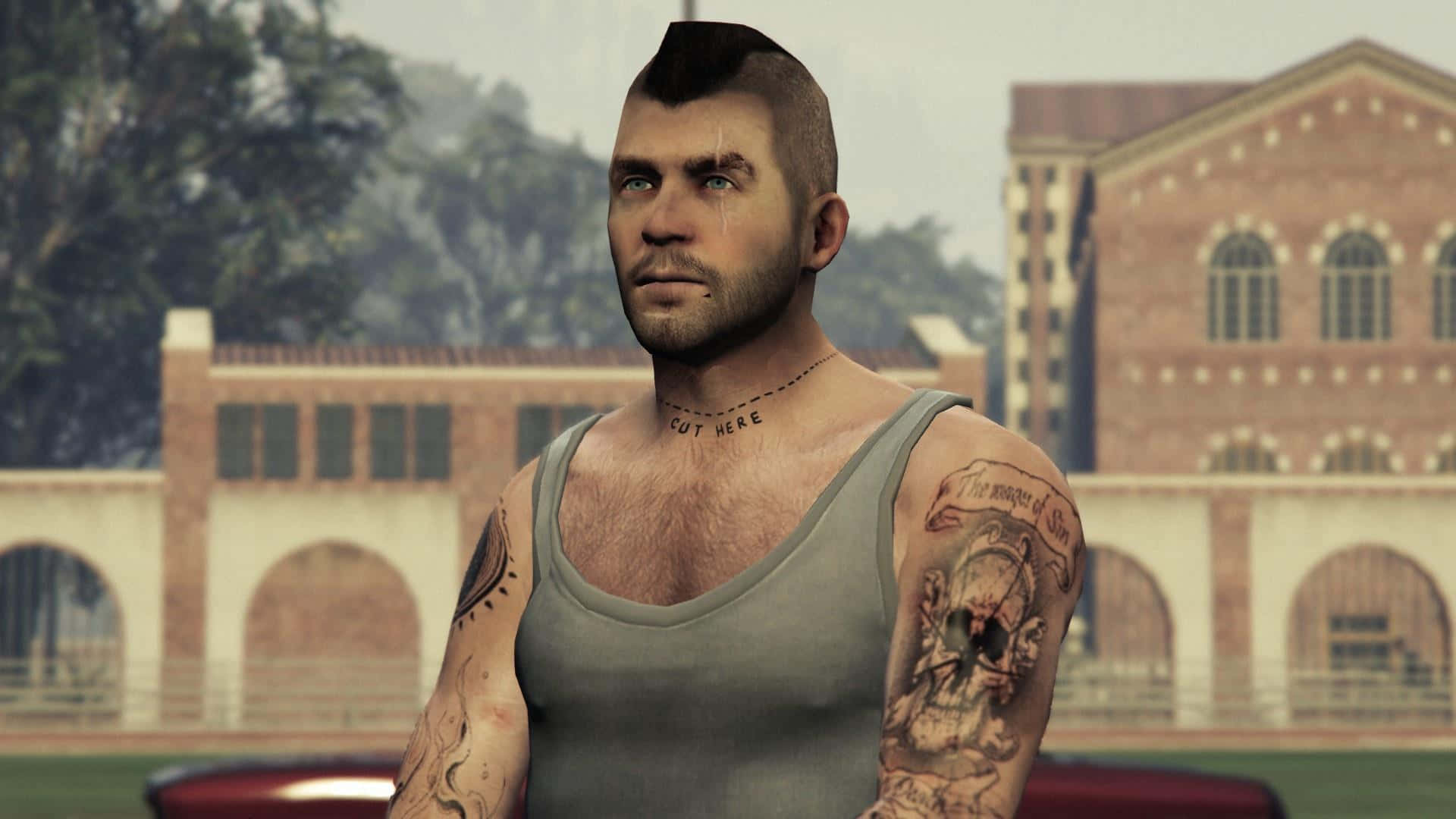 Soap Mactavish 桌布 壁紙 — 一個有刺青、梳著莫霍克頭、頸部有 'cut here' 刺青的男人，站在一座有拱形窗戶的磚造建築前。
