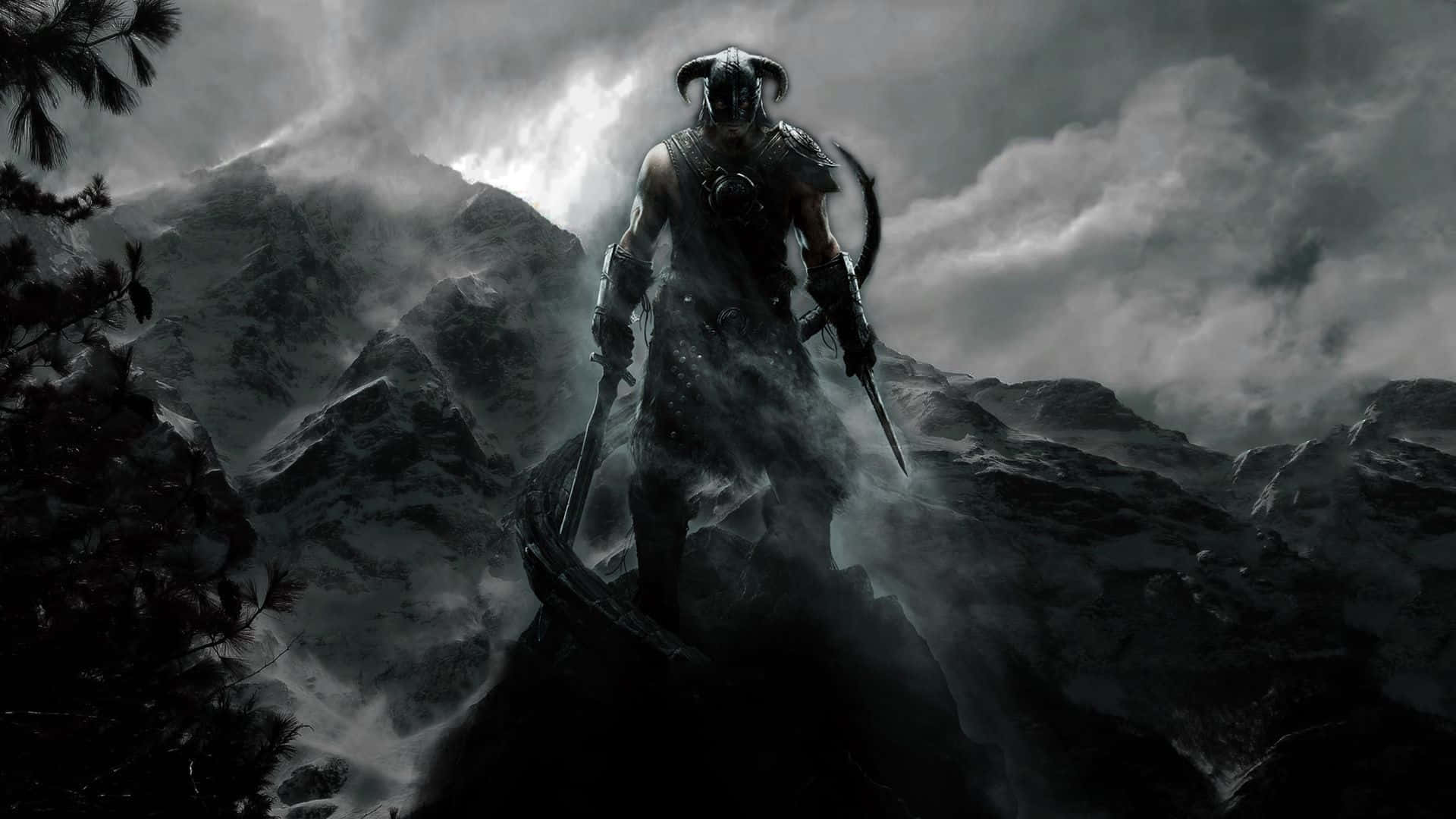 Skyrim Special Edition 桌布 壁紙 — 一個有角的黑暗裝甲戰士站在霧氣瀰漫的山頂上，在暴風雨的天空下手持兩把劍。