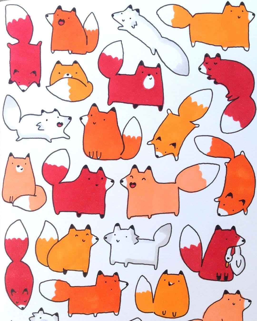 Kawaii Fox 桌布 壁紙 — 一個有趣的卡通狐狸圖案，紅橙色和白色，帶有簡單的黑色輪廓，散佈在淺色背景上。