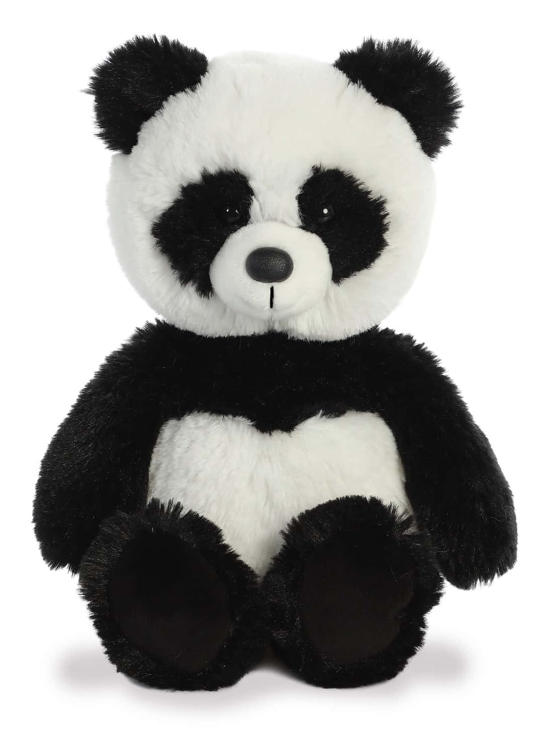 Cuddly 桌布 壁紙 — 一個柔軟毛絨的熊貓毛絨玩具，直立坐在乾淨的白色背景前，帶有詳細的黑白毛髮。