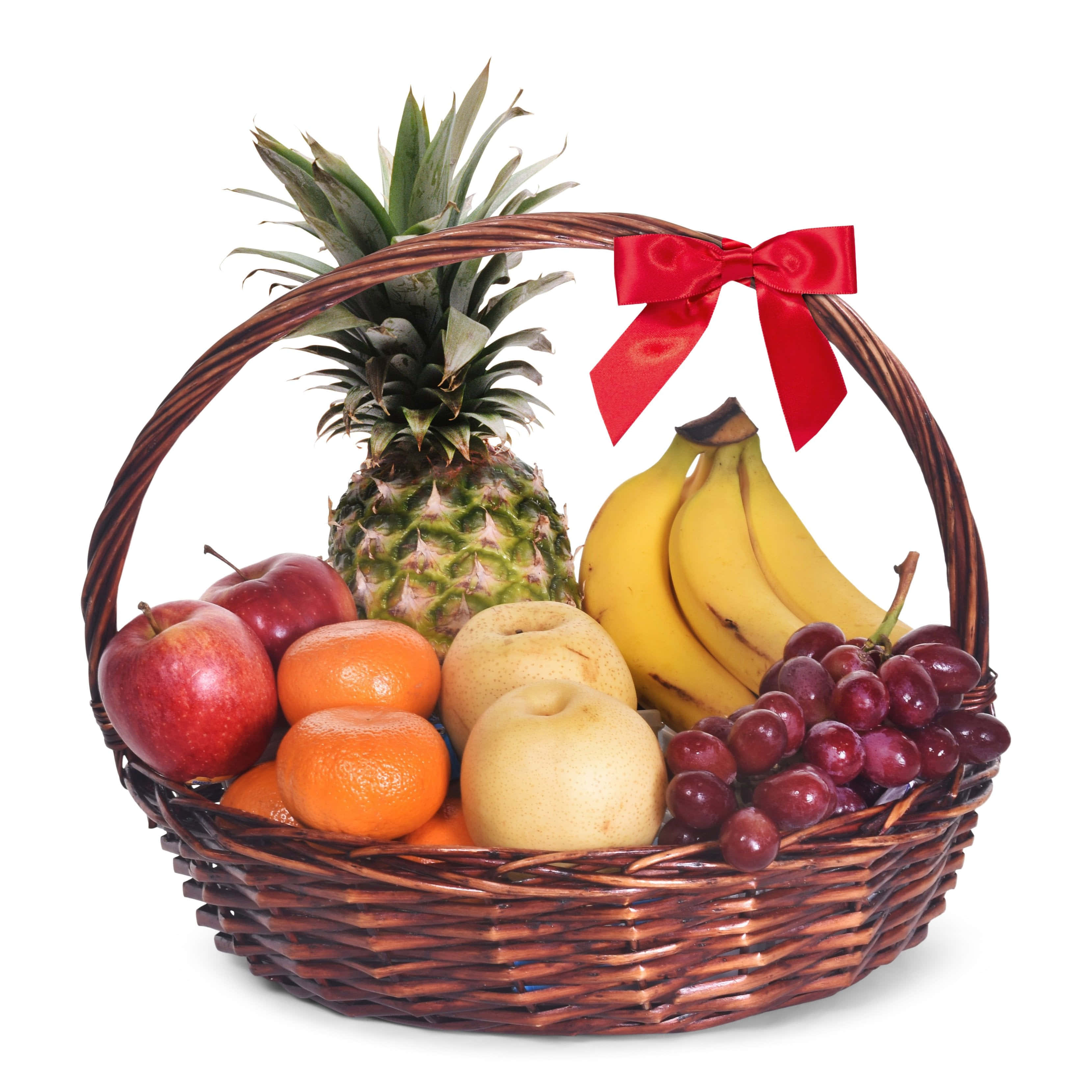 Fruit 桌布 壁紙 — 一個柳條籃子，裝滿了色彩鮮豔的水果，包括鳳梨、香蕉、葡萄、蘋果和柳橙，繫著紅色蝴蝶結。