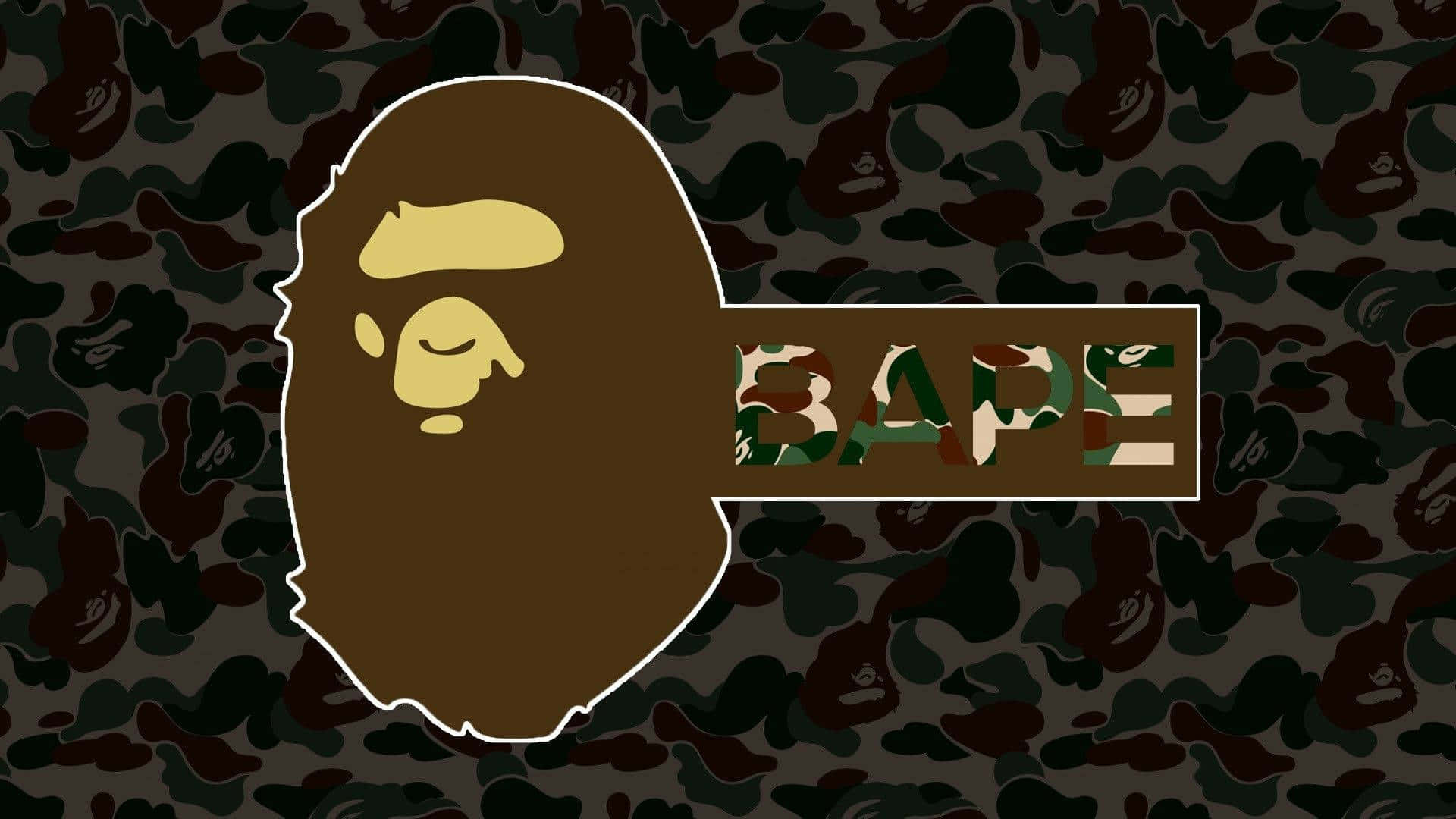 Bape 動態 桌布 壁紙 — 一個棕色BAPE標誌，配以黃色猿頭和迷彩文字，設置在深色迷彩背景上。