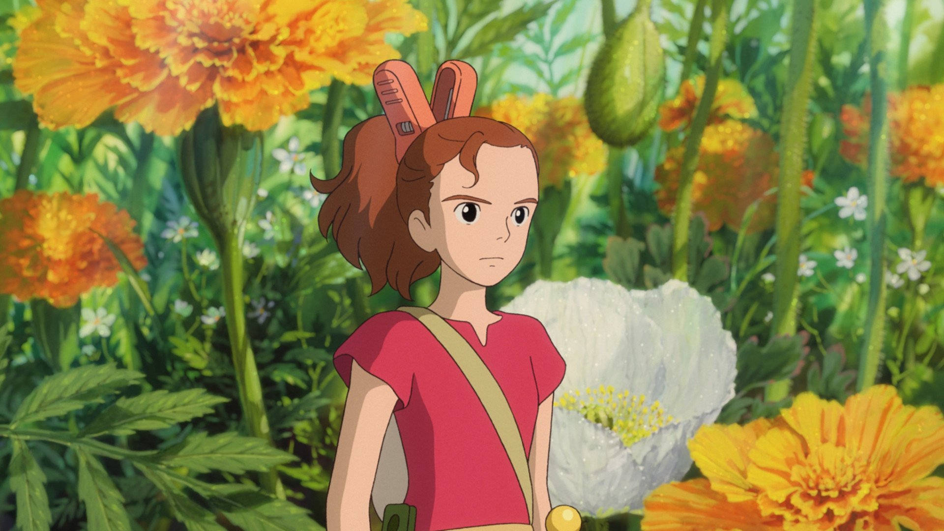 Arrietty 桌布 壁紙 — 一個棕色頭髮、戴著兔耳朵的女孩站在鮮豔的橙色萬壽菊和茂密的綠葉中。