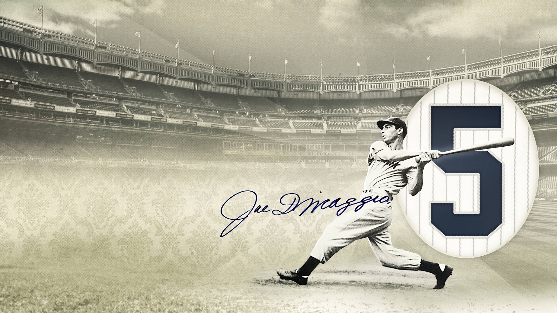 Joe Dimaggio 桌布 壁紙 — 一個棕褐色調的棒球選手在球場中揮棒，上面有大型數字5和簽名疊加。