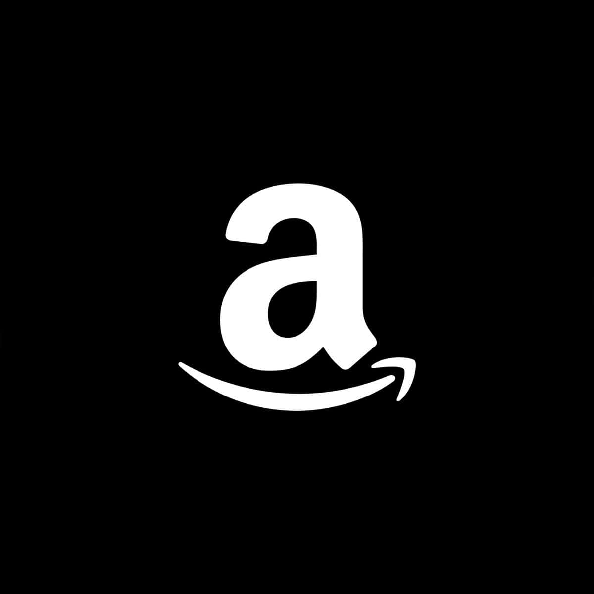亞馬遜 桌布 壁紙 — 一個極簡的白色Amazon標誌，居中放置在純黑色背景上。