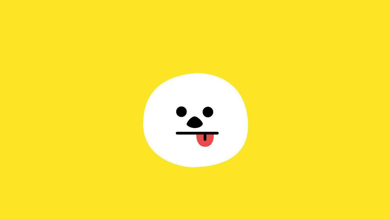 Chimmy 桌布 壁紙 — 一個極簡的白色圓形角色，黑色眼睛和紅色舌頭伸出，在純黃色背景上突出顯示。